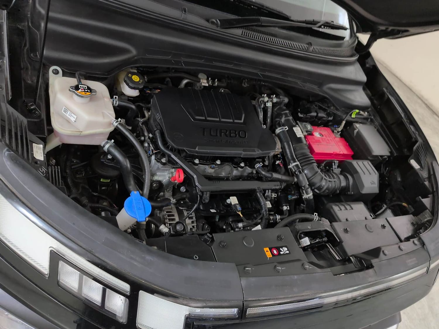 Used 2024 Hyundai Creta N-Line N10 1.5 Turbo MT Petrol Manual engine ENGINE RIGHT SIDE VIEW