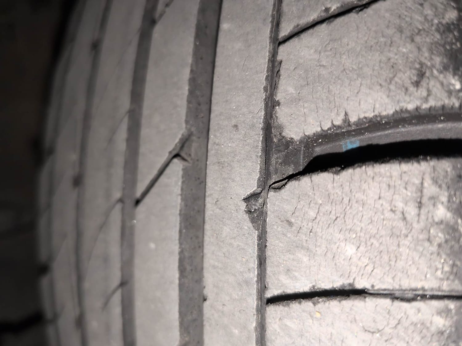 Used 2024 Hyundai Creta N-Line N10 1.5 Turbo MT Petrol Manual tyres RIGHT FRONT TYRE TREAD VIEW