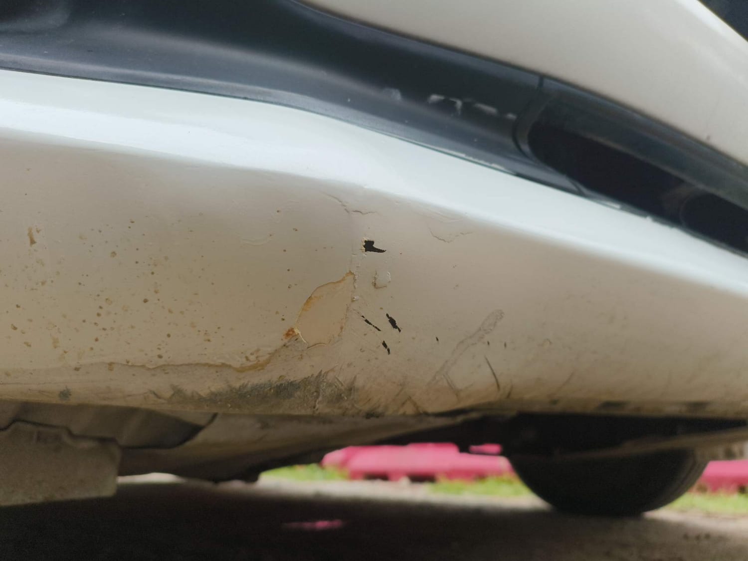 Used 2023 Maruti Suzuki Swift VXi Petrol Manual dents MINOR SCRATCH