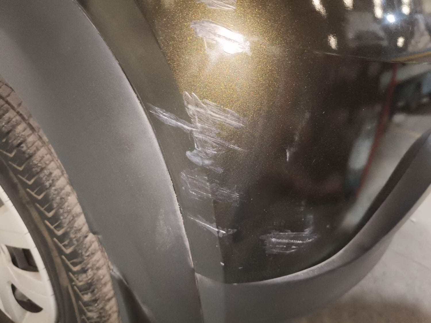 Used 2018 Renault Kwid RXT Opt Petrol Manual dents MINOR SCRATCH