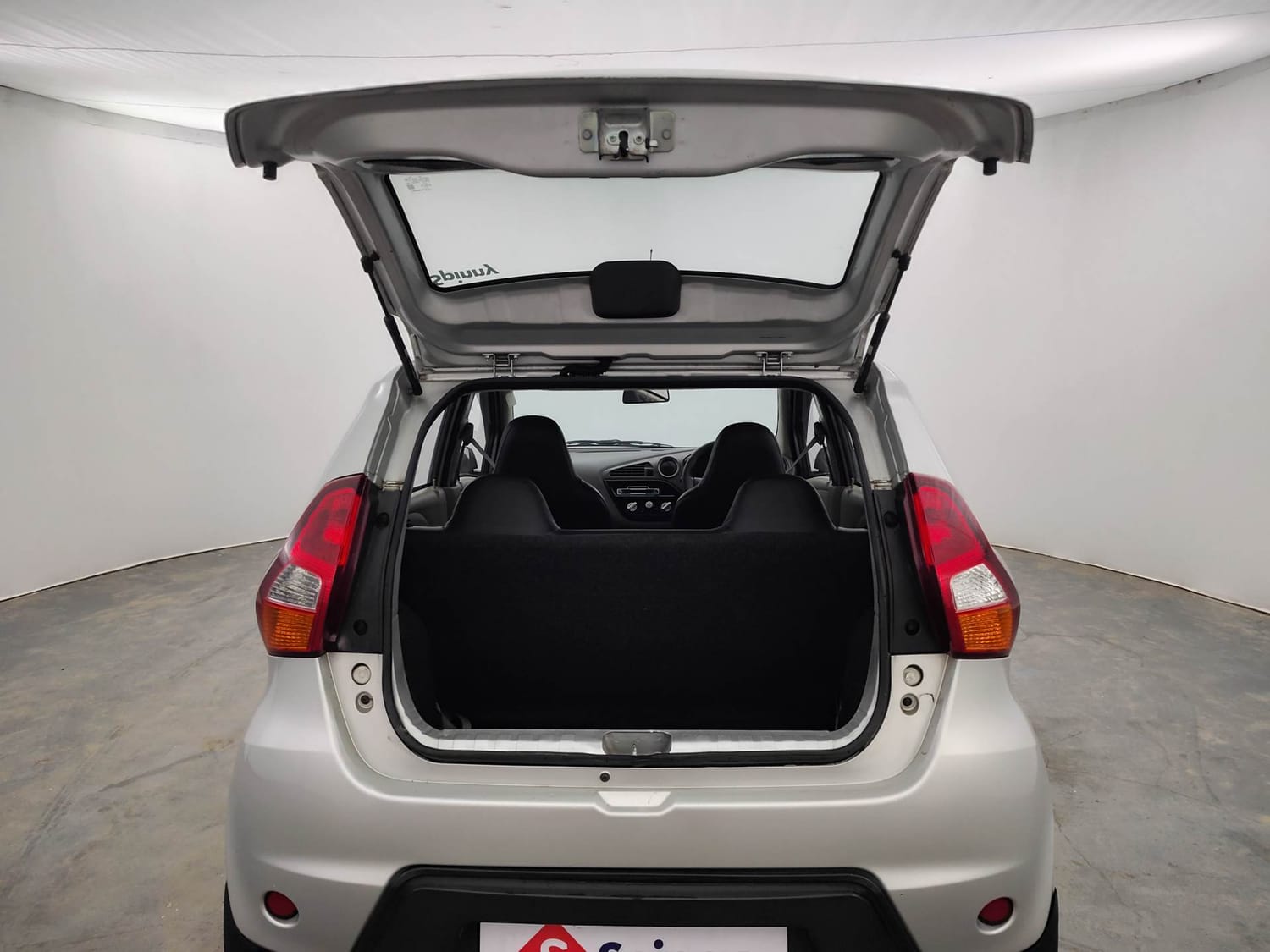 Used 2016 Datsun Redi-GO T (O) Petrol Manual interior DICKY DOOR OPEN VIEW