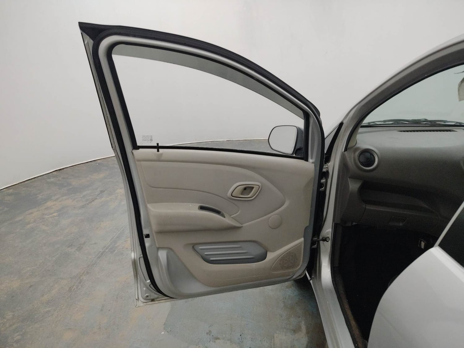 Used 2016 Datsun Redi-GO T (O) Petrol Manual interior LEFT FRONT DOOR OPEN VIEW
