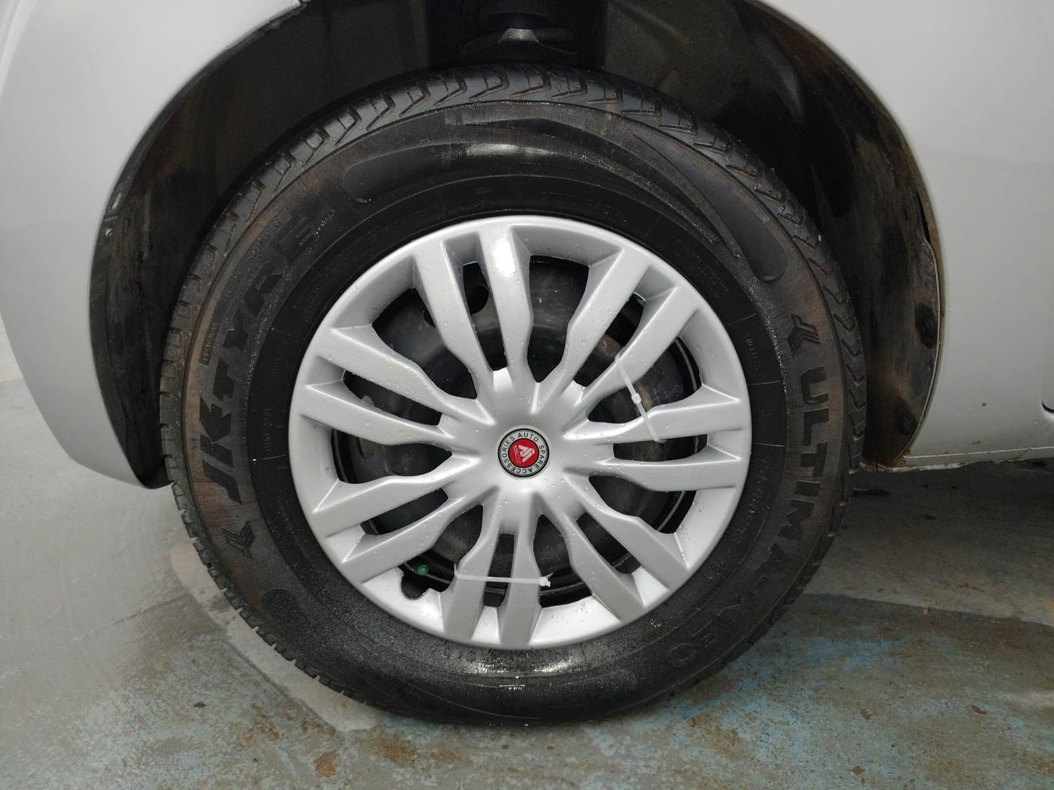 Used 2016 Datsun Redi-GO T (O) Petrol Manual tyres LEFT FRONT TYRE RIM VIEW
