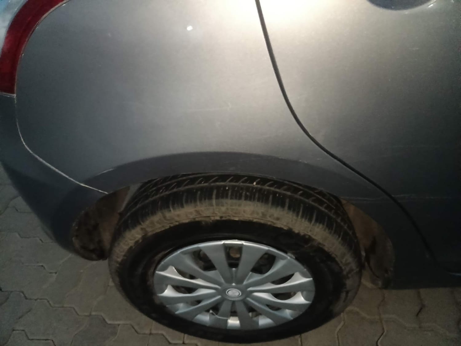 Used 2017 Maruti Suzuki Swift VXi Petrol Manual dents MINOR SCRATCH