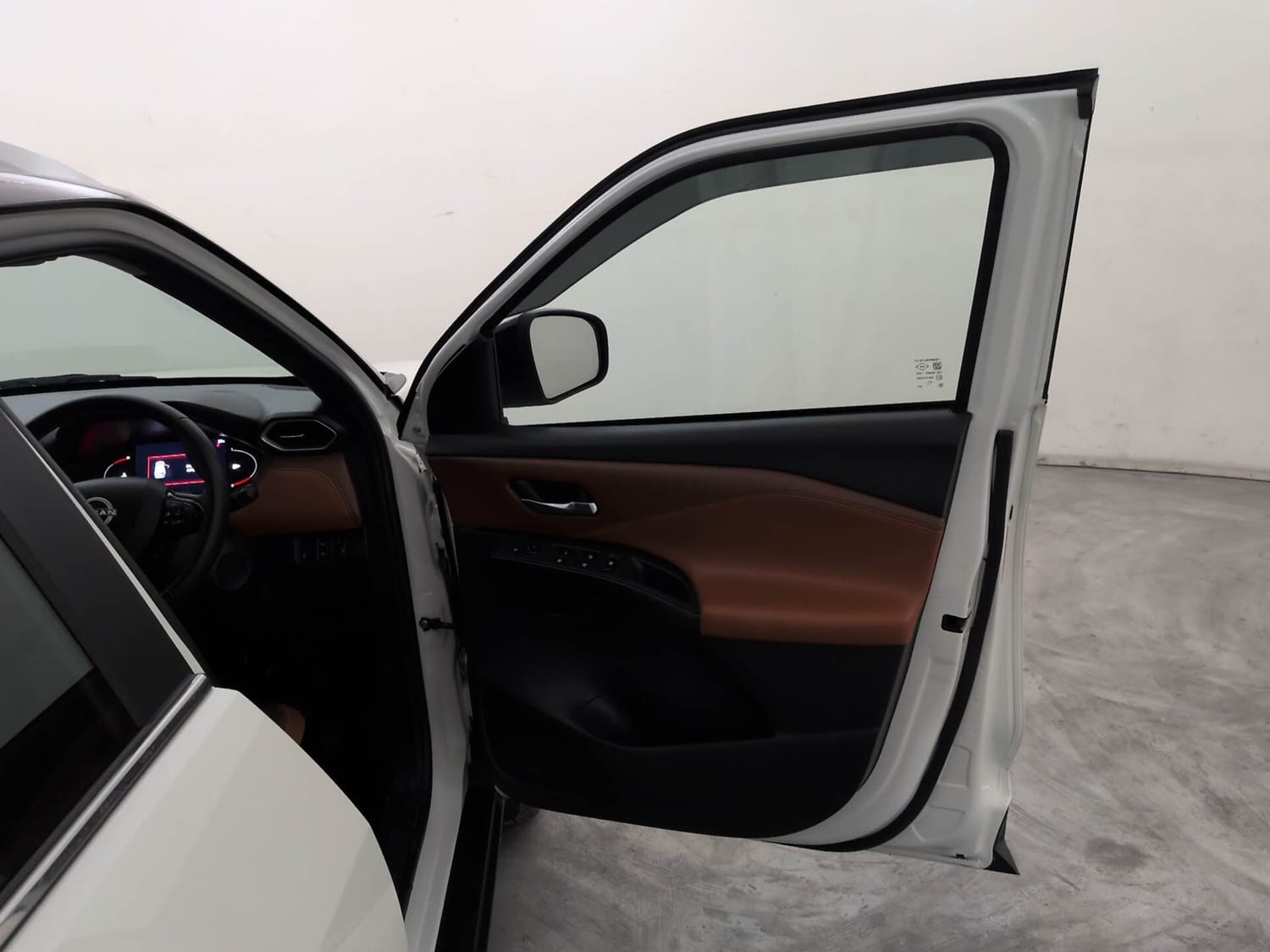 Used 2026 Nissan Magnite Tekna Plus HRAO 1.0 Turbo Petrol MT Dual Tone Petrol Manual interior RIGHT FRONT DOOR OPEN VIEW