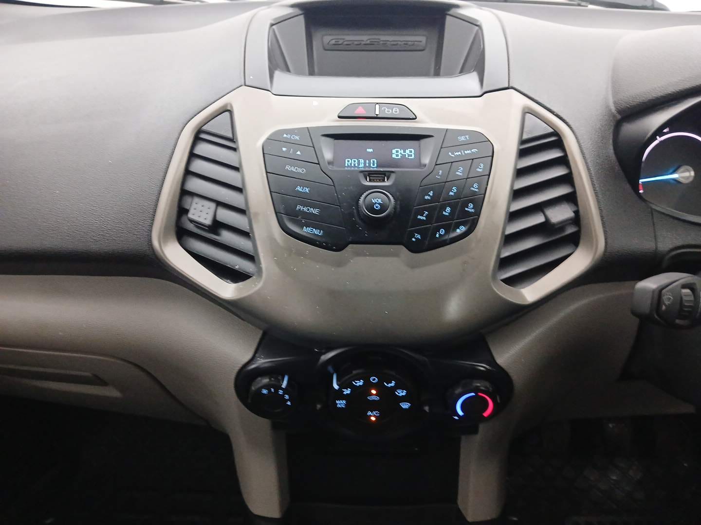 Used 2017 Ford EcoSport Ambiente 1.5L Ti-VCT Petrol Manual interior MUSIC SYSTEM & AC CONTROL VIEW