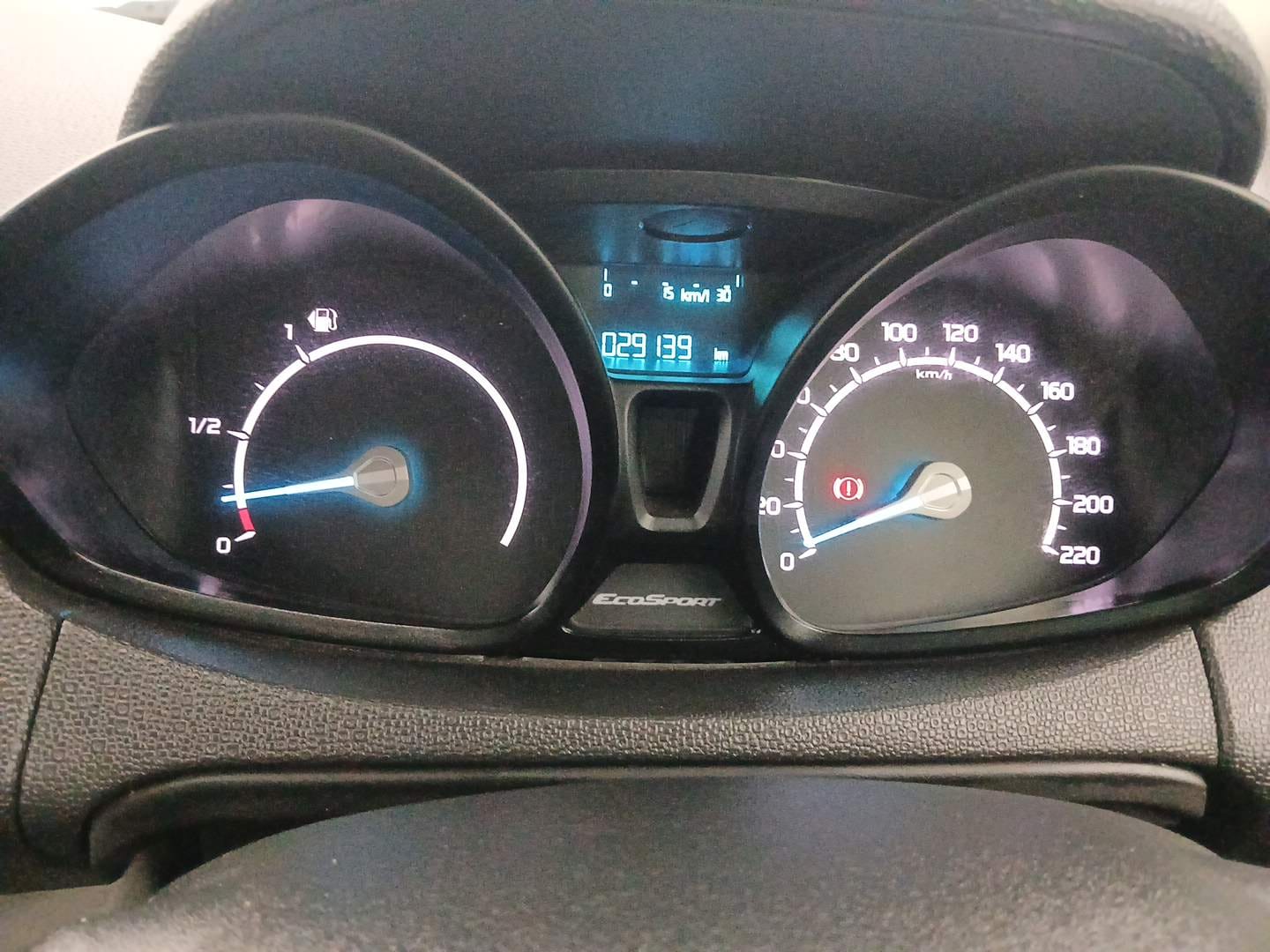 Used 2017 Ford EcoSport Ambiente 1.5L Ti-VCT Petrol Manual interior CLUSTERMETER VIEW