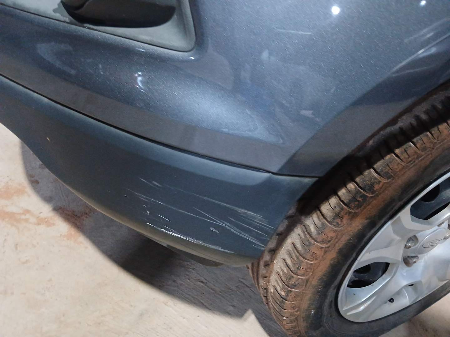 Used 2017 Ford EcoSport Ambiente 1.5L Ti-VCT Petrol Manual dents MINOR SCRATCH