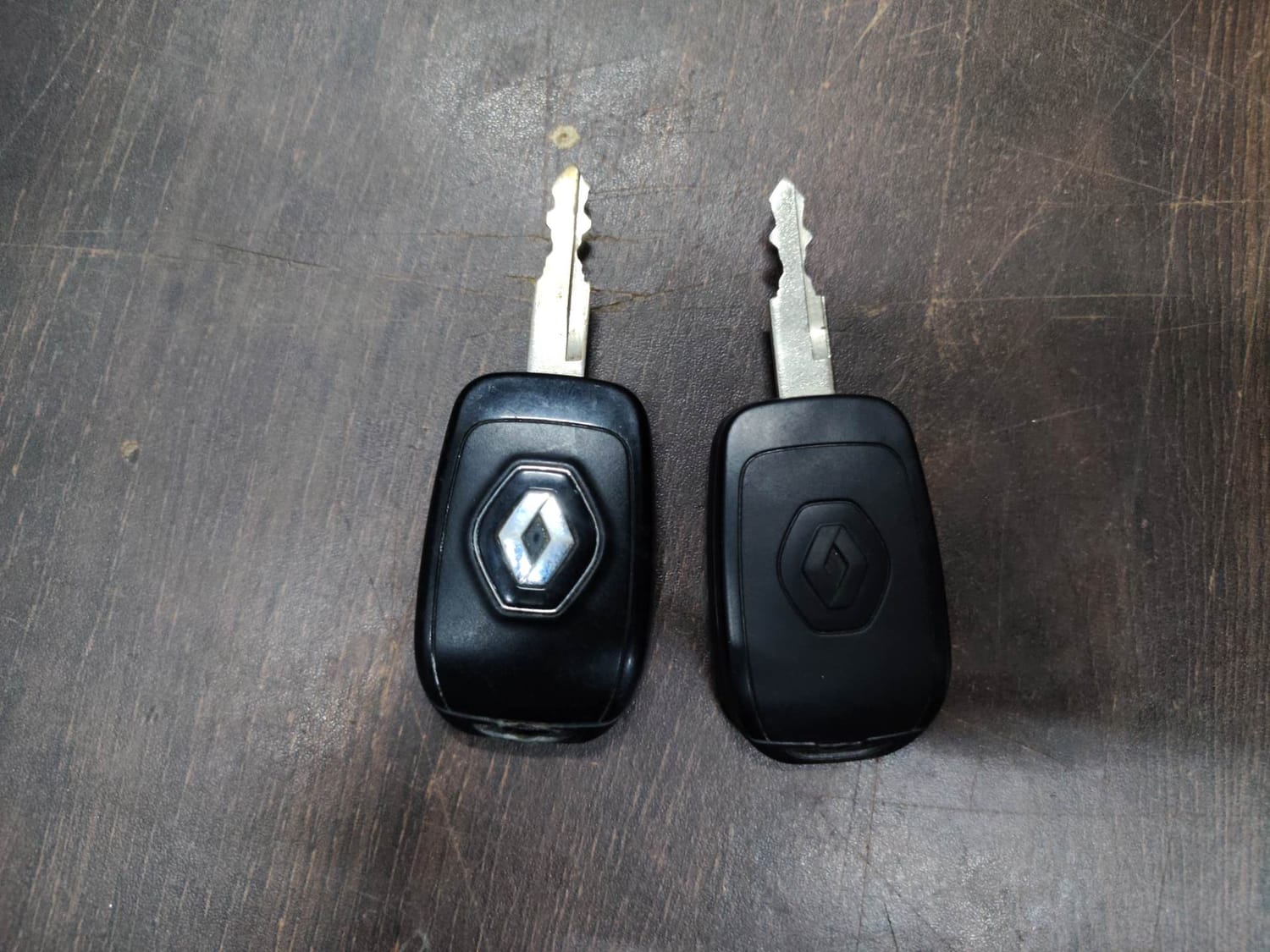 Used 2016 Renault Kwid RXT Petrol Manual extra CAR KEY VIEW