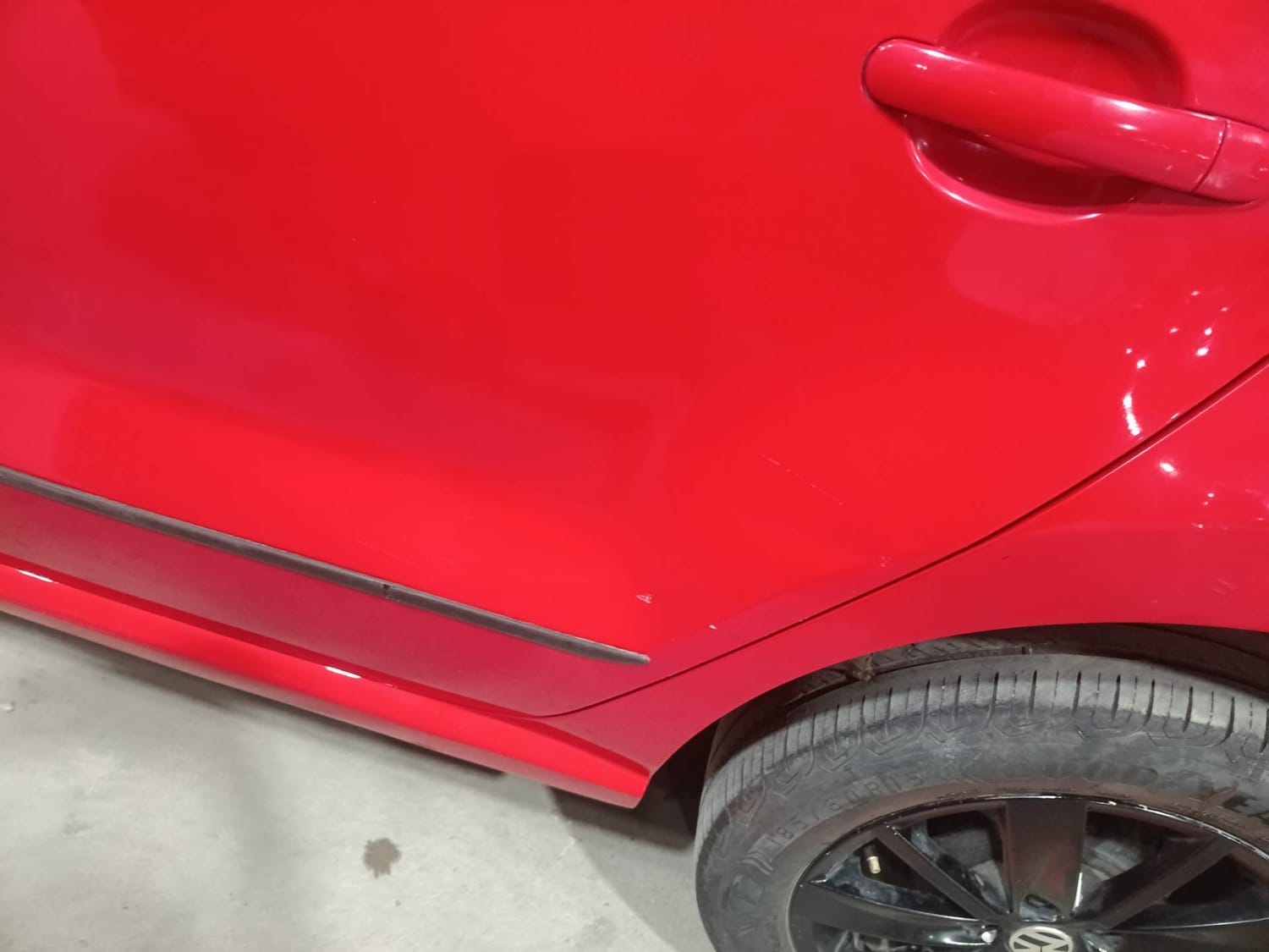 Used 2015 Volkswagen Polo Highline1.2L (P) Petrol Manual dents MINOR DENT