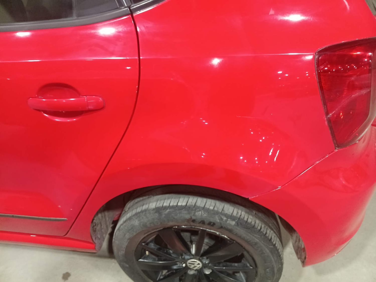 Used 2015 Volkswagen Polo Highline1.2L (P) Petrol Manual dents MINOR SCRATCH