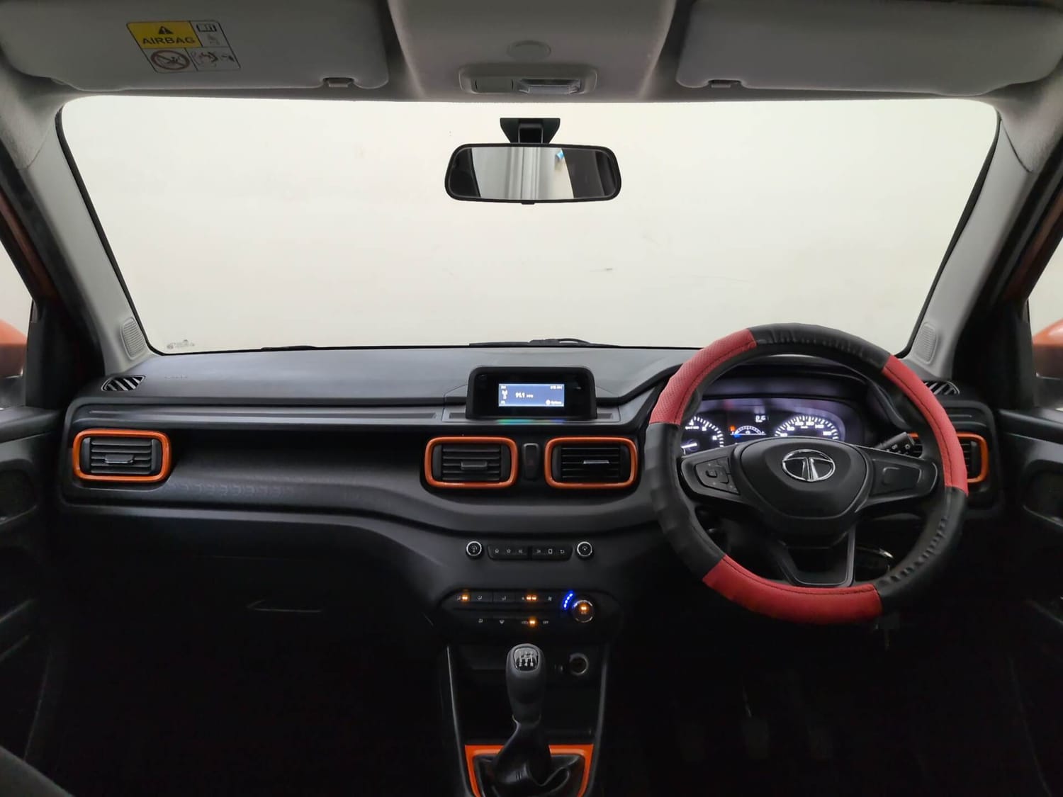 Used 2021 Tata Punch Adventure MT Petrol Manual interior DASHBOARD VIEW