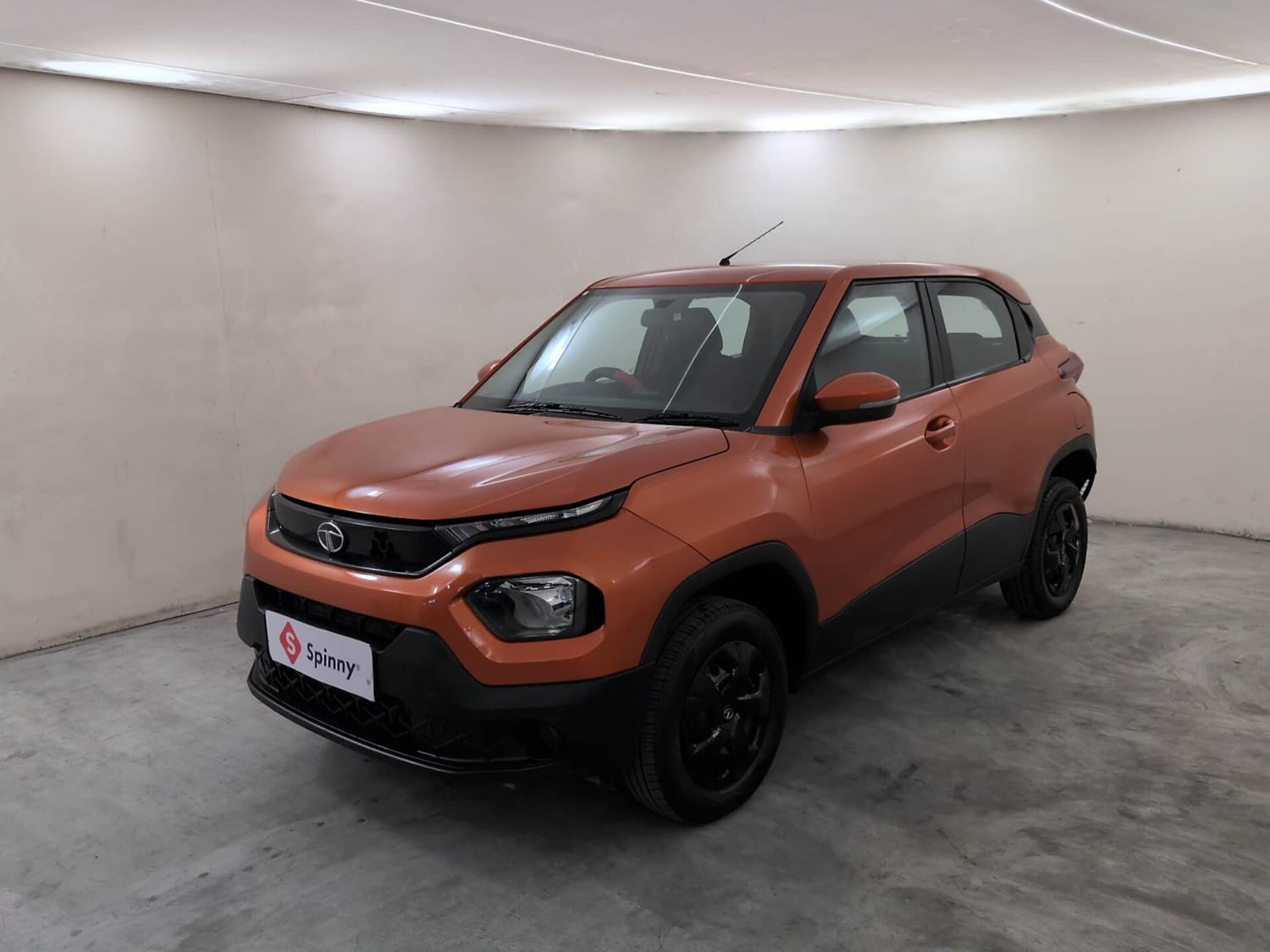 Used 2021 Tata Punch Adventure MT Petrol Manual exterior LEFT FRONT CORNER VIEW