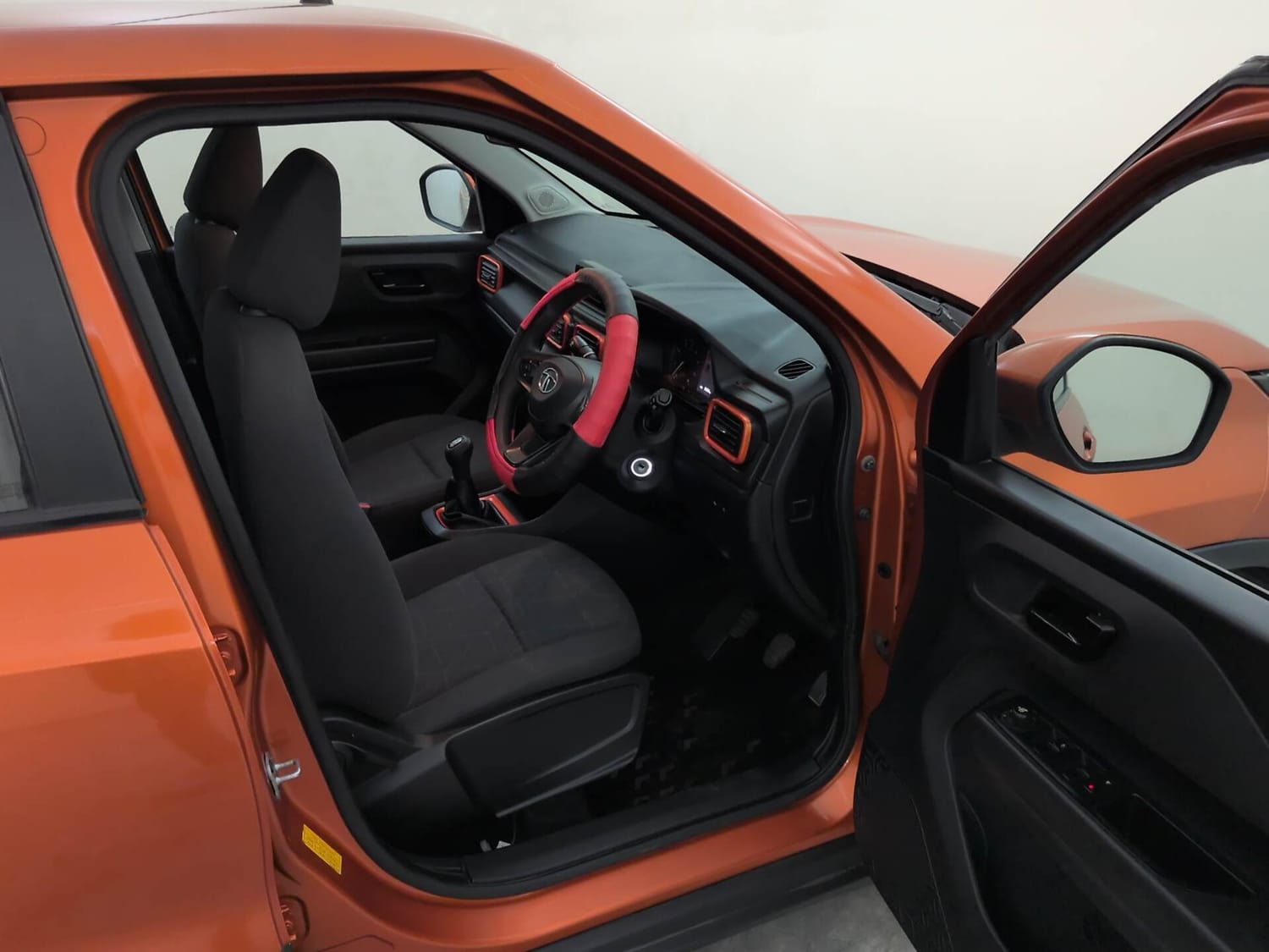 Used 2021 Tata Punch Adventure MT Petrol Manual interior RIGHT SIDE FRONT DOOR CABIN VIEW