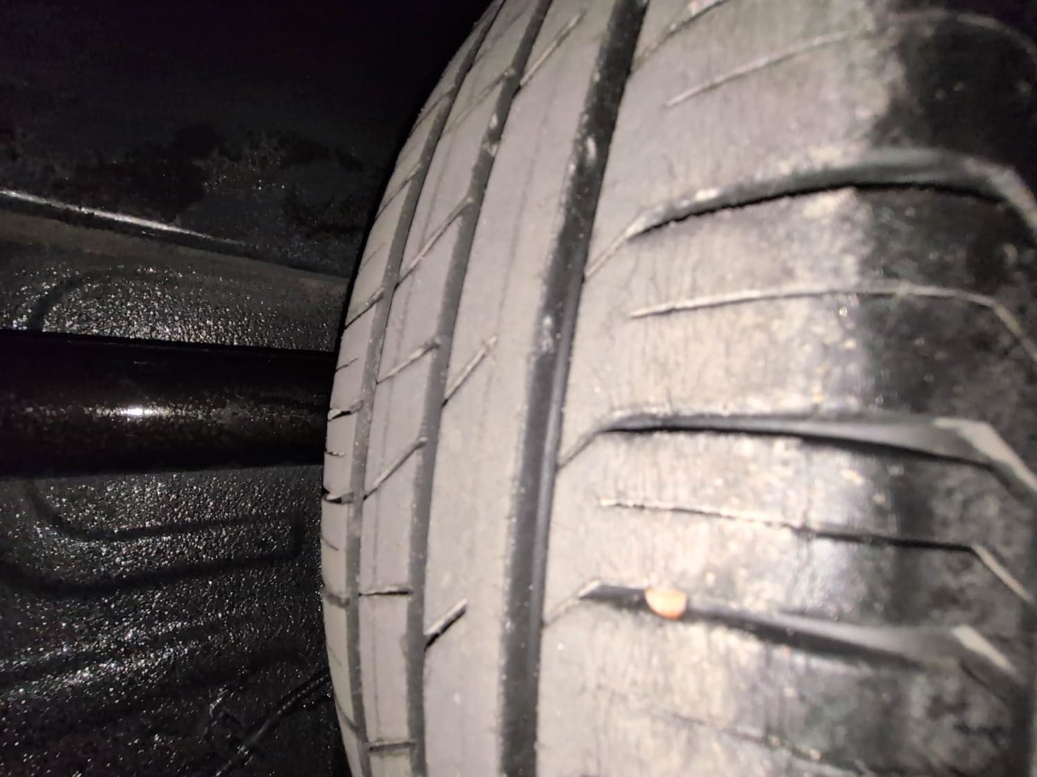 Used 2021 Tata Punch Adventure MT Petrol Manual tyres RIGHT REAR TYRE TREAD VIEW