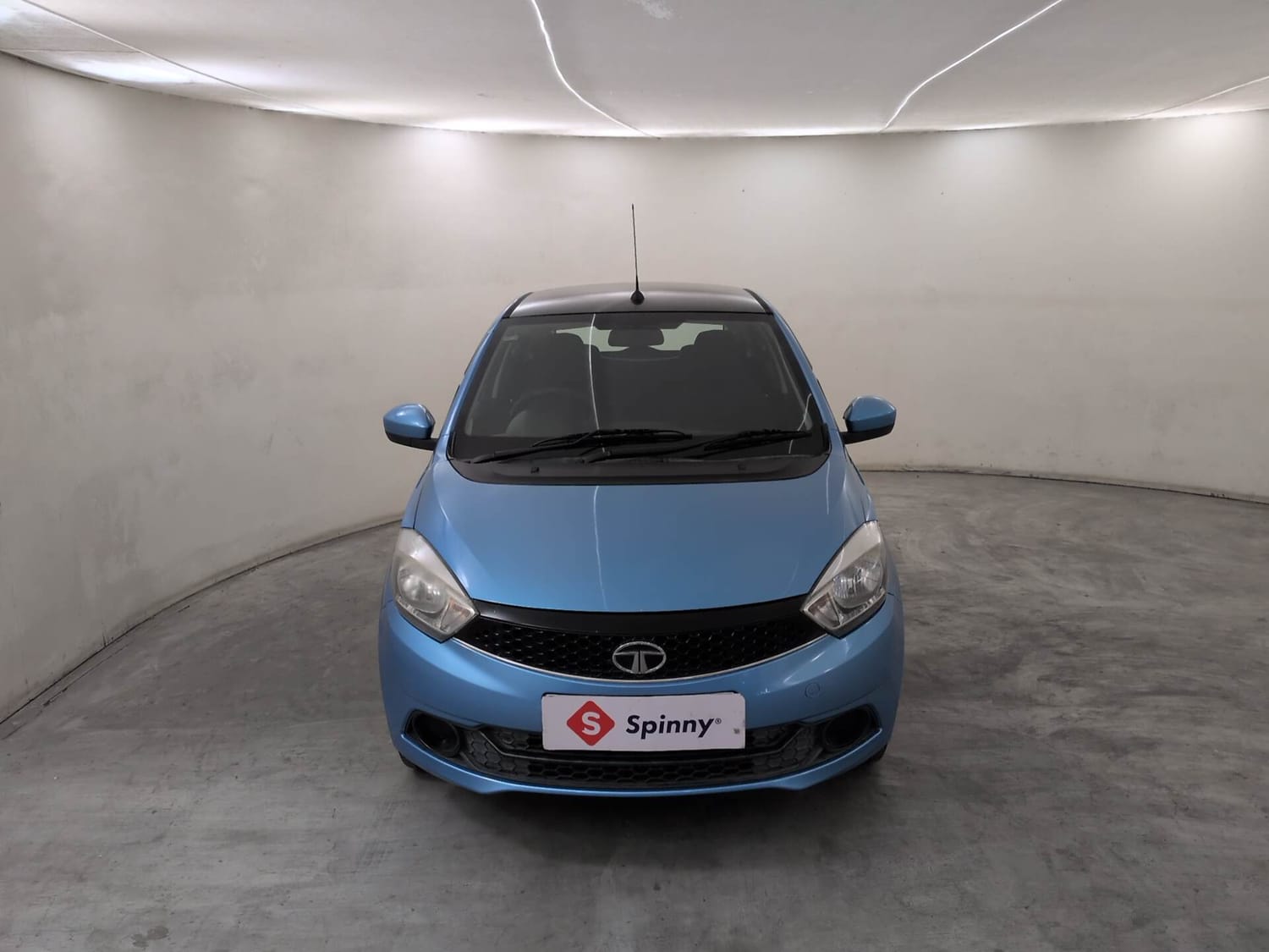 Used 2017 Tata Tiago Revotorq XT Diesel Manual exterior FRONT VIEW