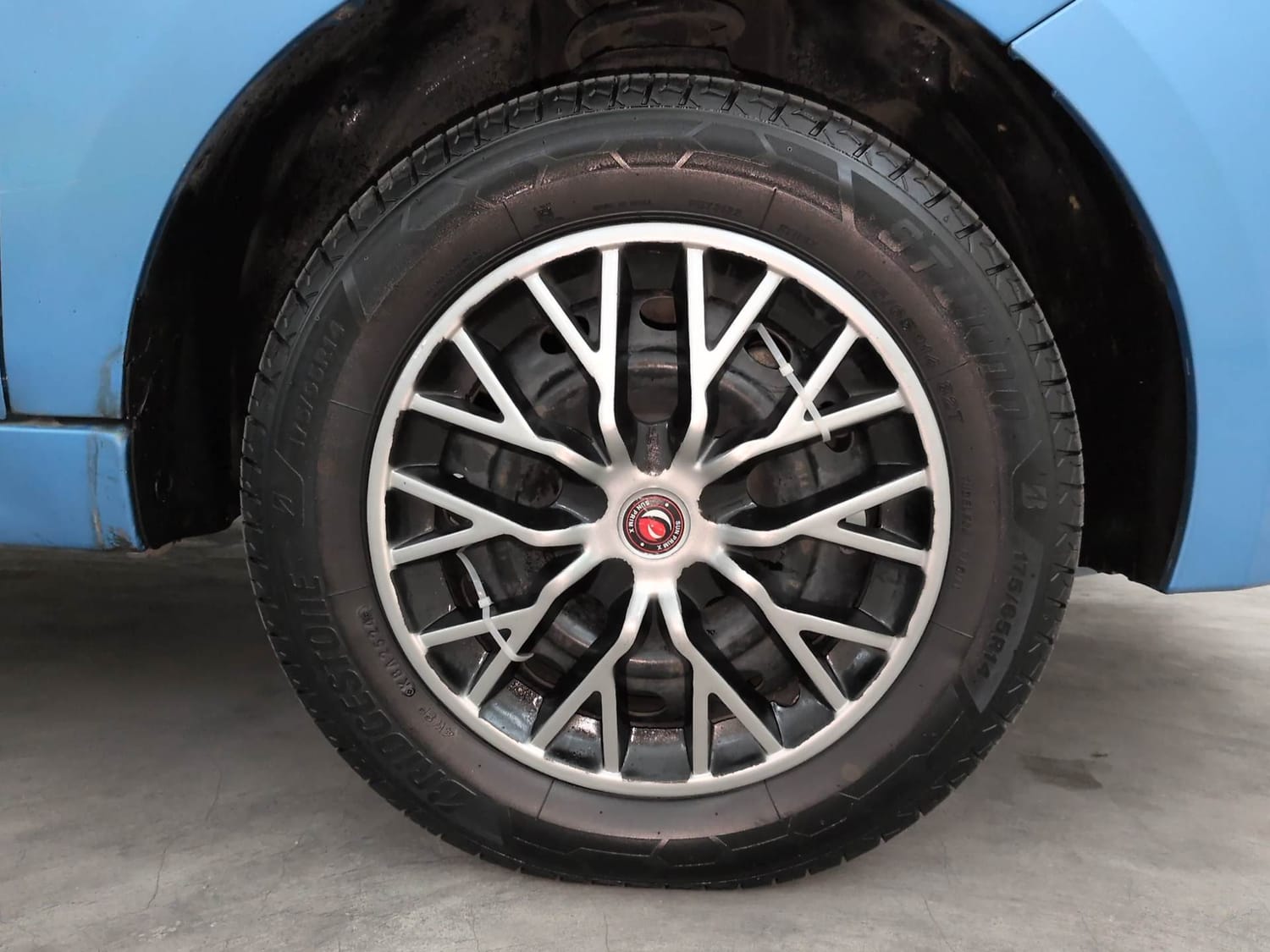 Used 2017 Tata Tiago Revotorq XT Diesel Manual tyres RIGHT FRONT TYRE RIM VIEW