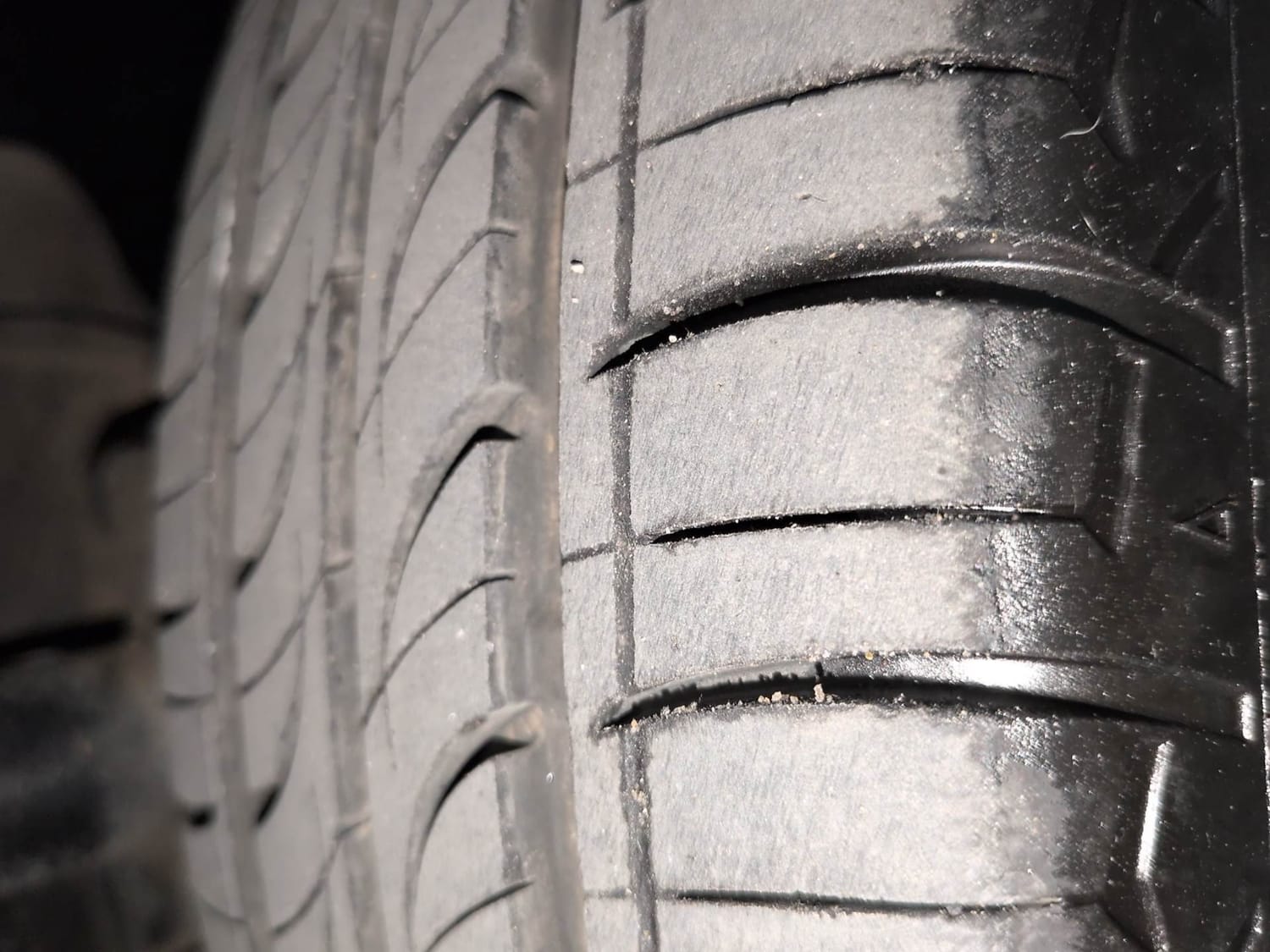 Used 2017 Tata Tiago Revotorq XT Diesel Manual tyres LEFT FRONT TYRE TREAD VIEW