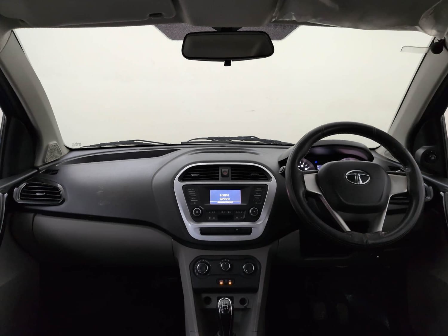 Used 2017 Tata Tiago Revotorq XT Diesel Manual interior DASHBOARD VIEW