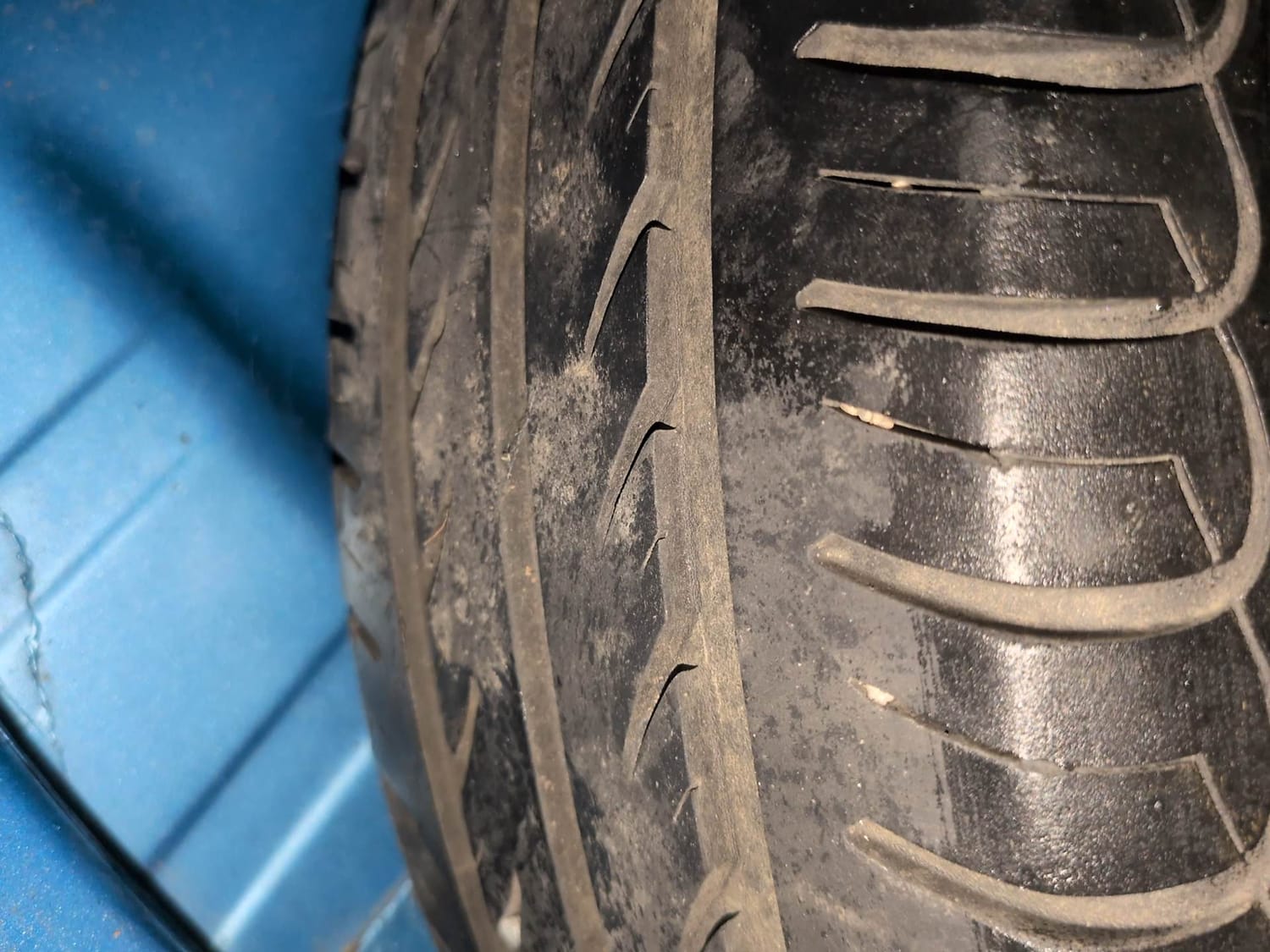 Used 2017 Tata Tiago Revotorq XT Diesel Manual tyres SPARE TYRE VIEW