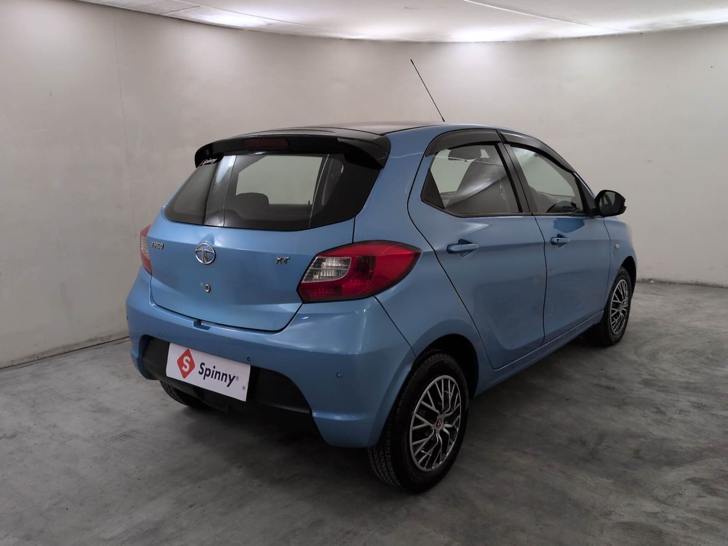 Used 2017 Tata Tiago Revotorq XT Diesel Manual exterior RIGHT REAR CORNER VIEW