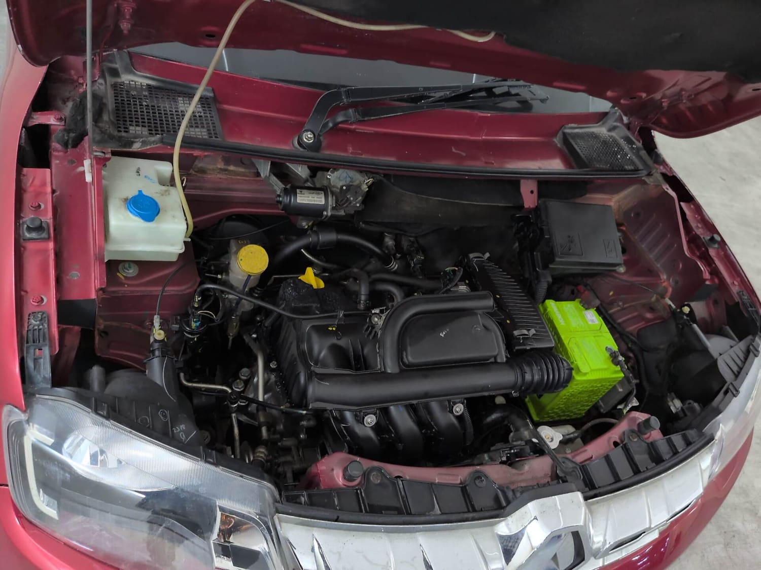 Used 2016 Renault Kwid RXT Petrol Manual engine ENGINE RIGHT SIDE VIEW