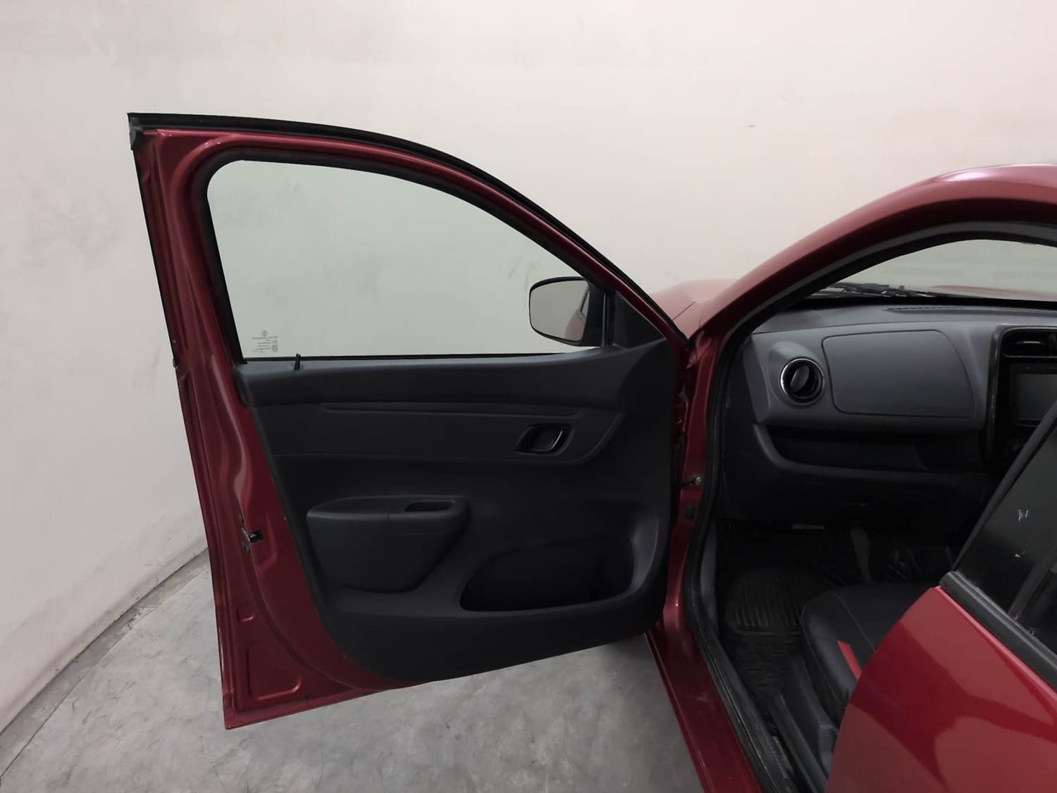 Used 2016 Renault Kwid RXT Petrol Manual interior LEFT FRONT DOOR OPEN VIEW