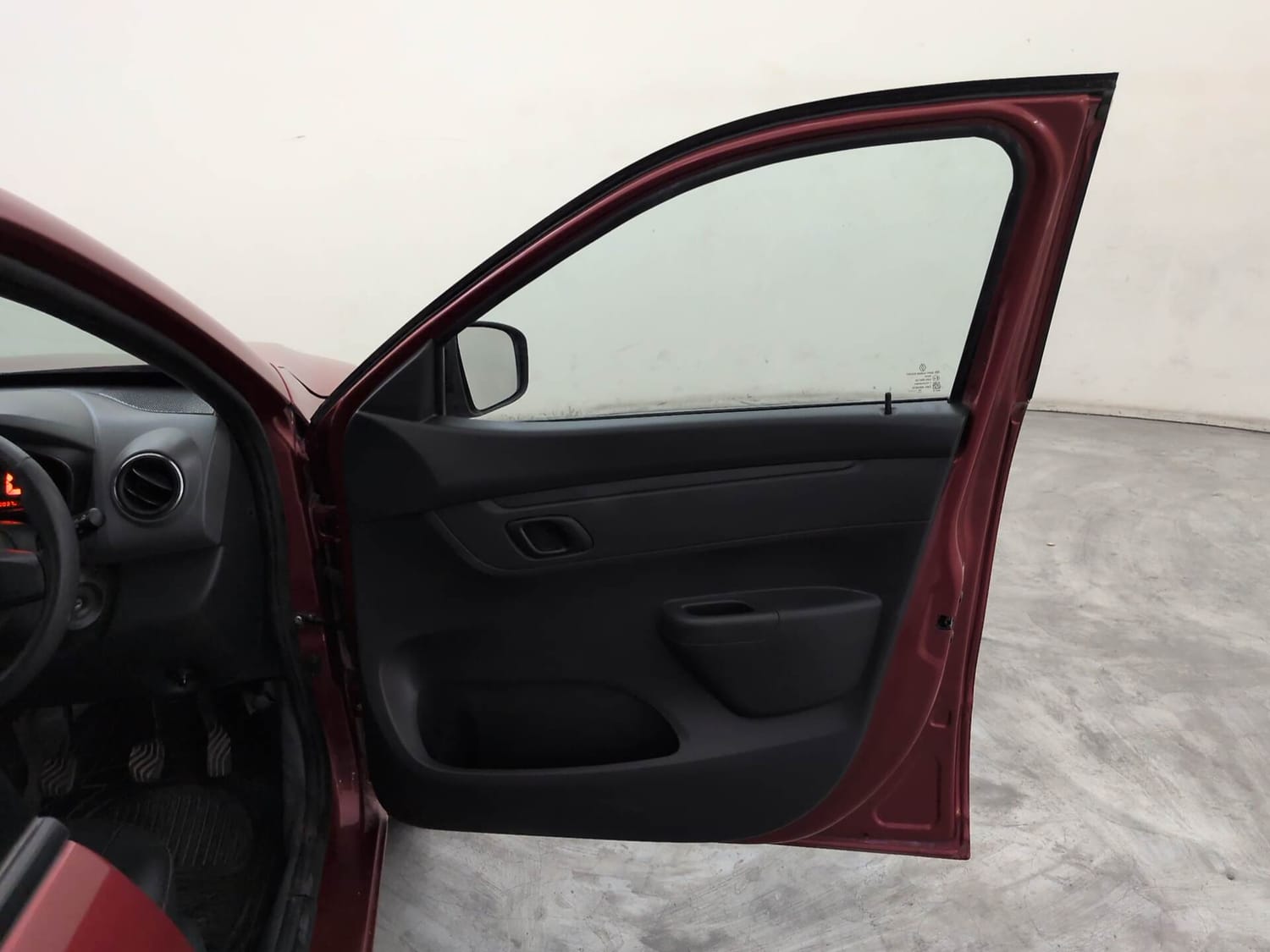 Used 2016 Renault Kwid RXT Petrol Manual interior RIGHT FRONT DOOR OPEN VIEW