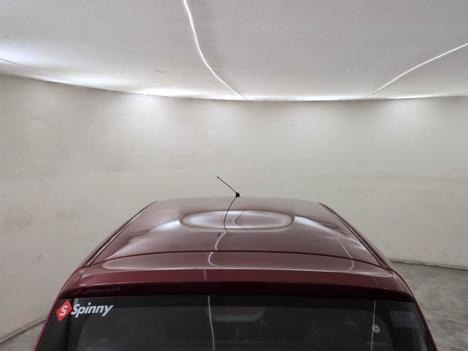 Used 2016 Renault Kwid RXT Petrol Manual exterior EXTERIOR ROOF VIEW