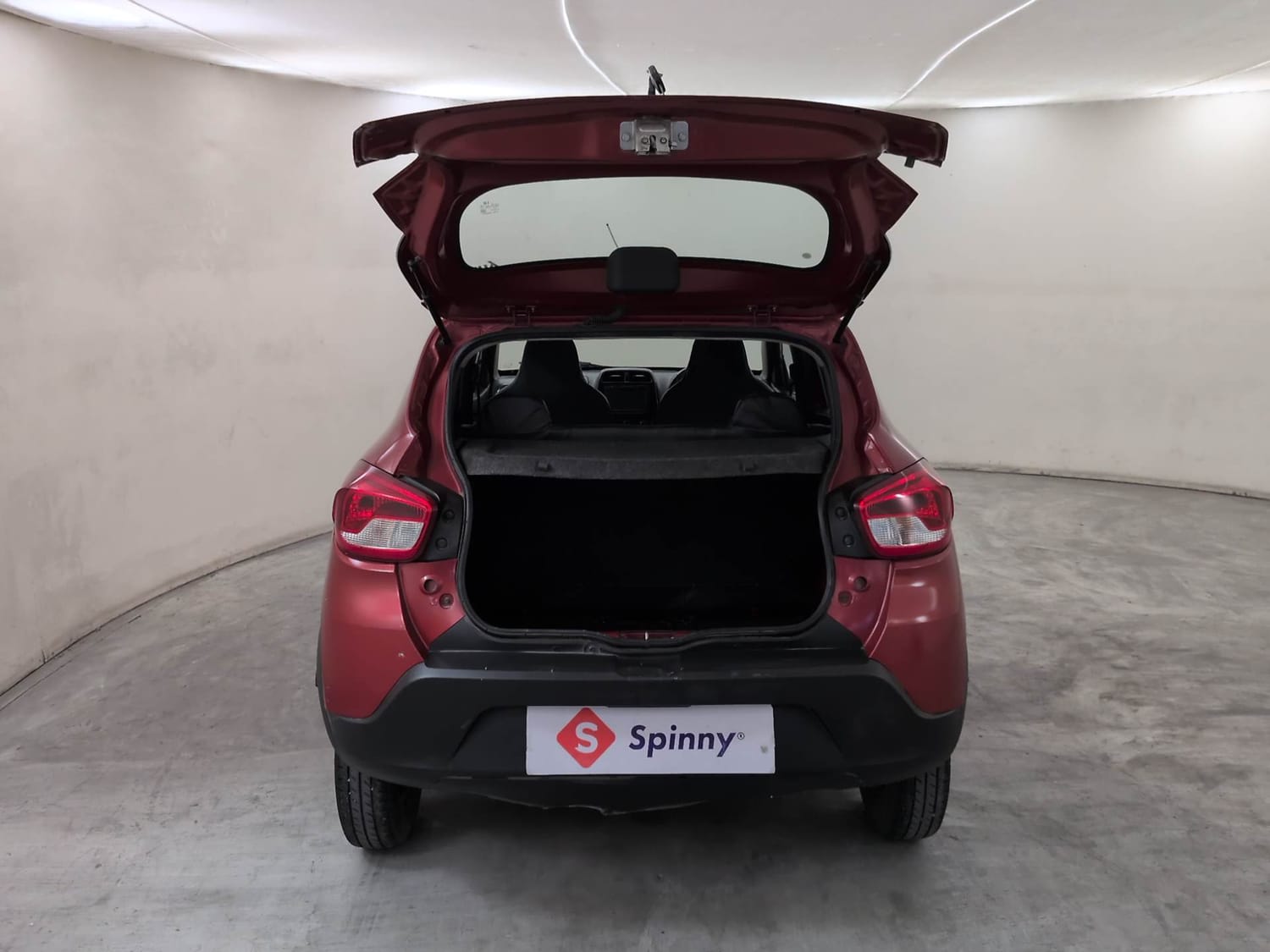 Used 2016 Renault Kwid RXT Petrol Manual interior DICKY DOOR OPEN VIEW