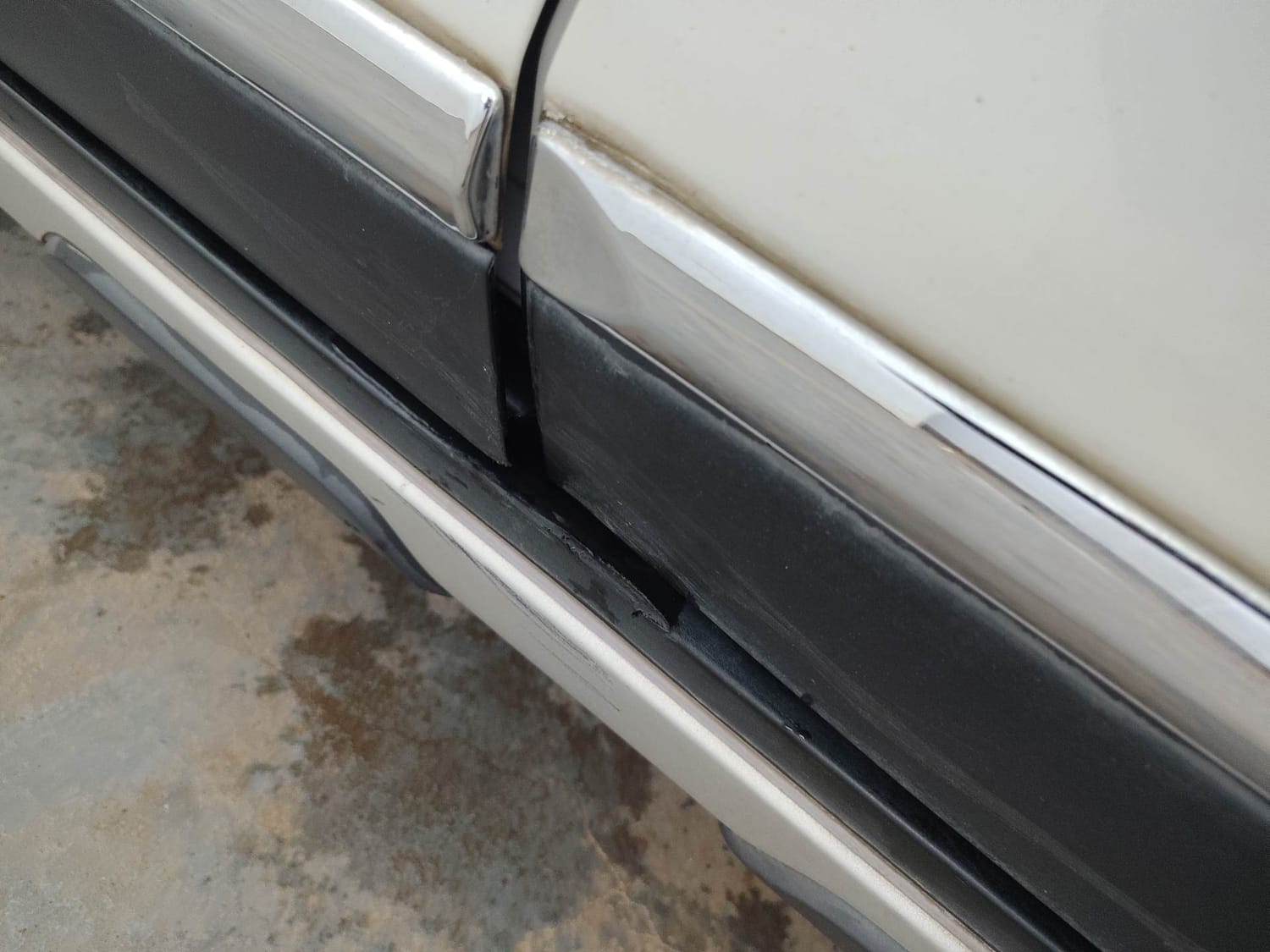 Used 2021 maruti-suzuki Vitara Brezza ZXi Plus Petrol Manual dents MINOR DENT