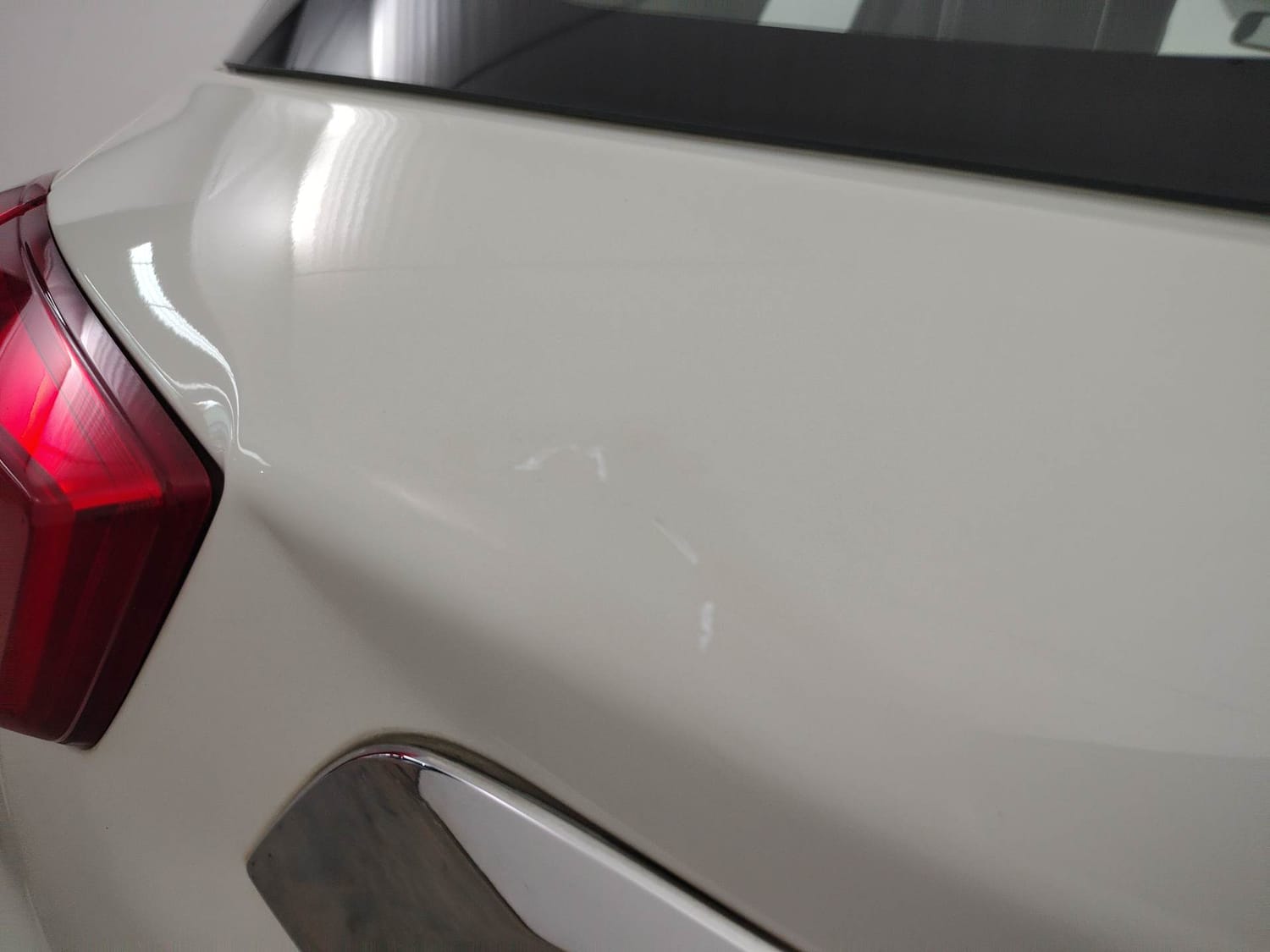 Used 2021 maruti-suzuki Vitara Brezza ZXi Plus Petrol Manual dents MINOR SCRATCH