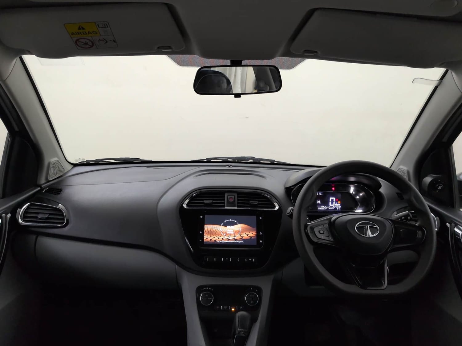 Used 2020 Tata Tiago XZA Plus Petrol Automatic interior DASHBOARD VIEW