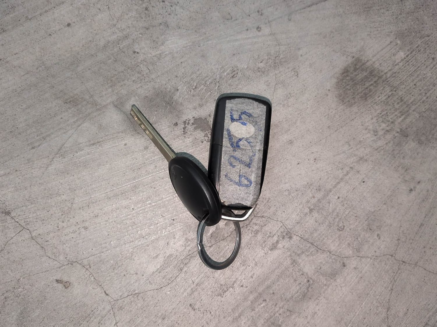 Used 2020 Tata Tiago XZA Plus Petrol Automatic extra CAR KEY VIEW