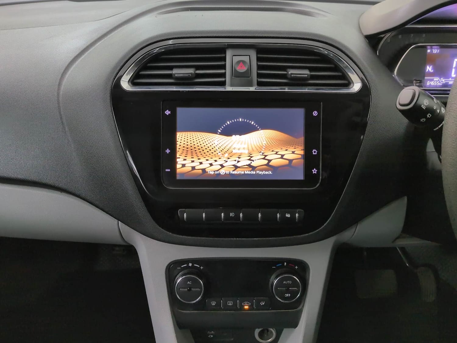 Used 2020 Tata Tiago XZA Plus Petrol Automatic interior MUSIC SYSTEM & AC CONTROL VIEW