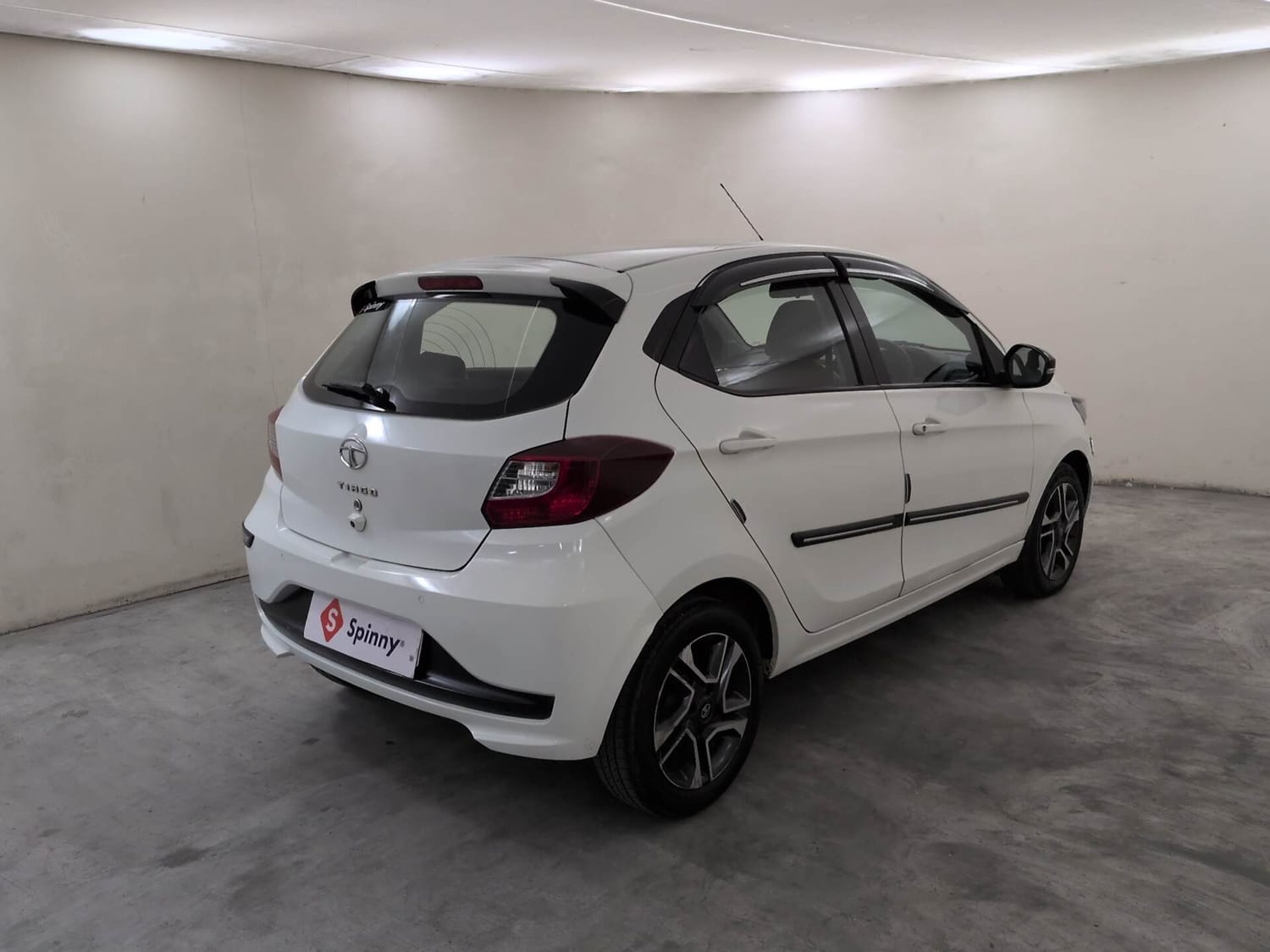 Used 2020 Tata Tiago XZA Plus Petrol Automatic exterior RIGHT REAR CORNER VIEW