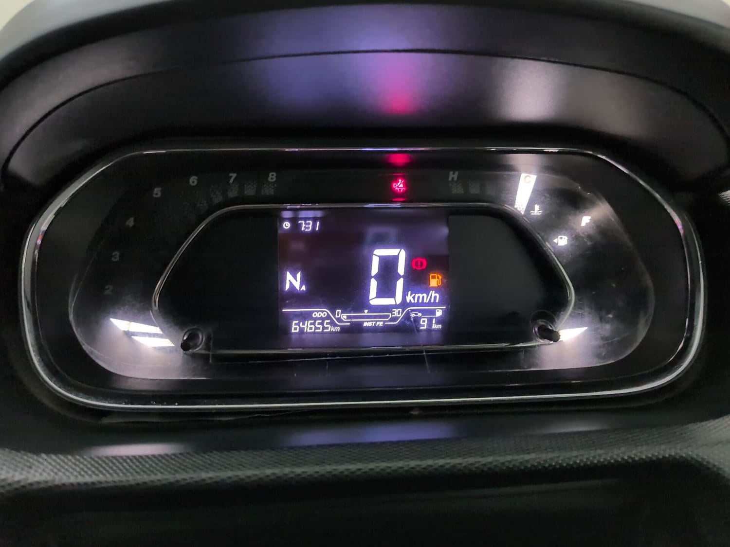 Used 2020 Tata Tiago XZA Plus Petrol Automatic interior CLUSTERMETER VIEW