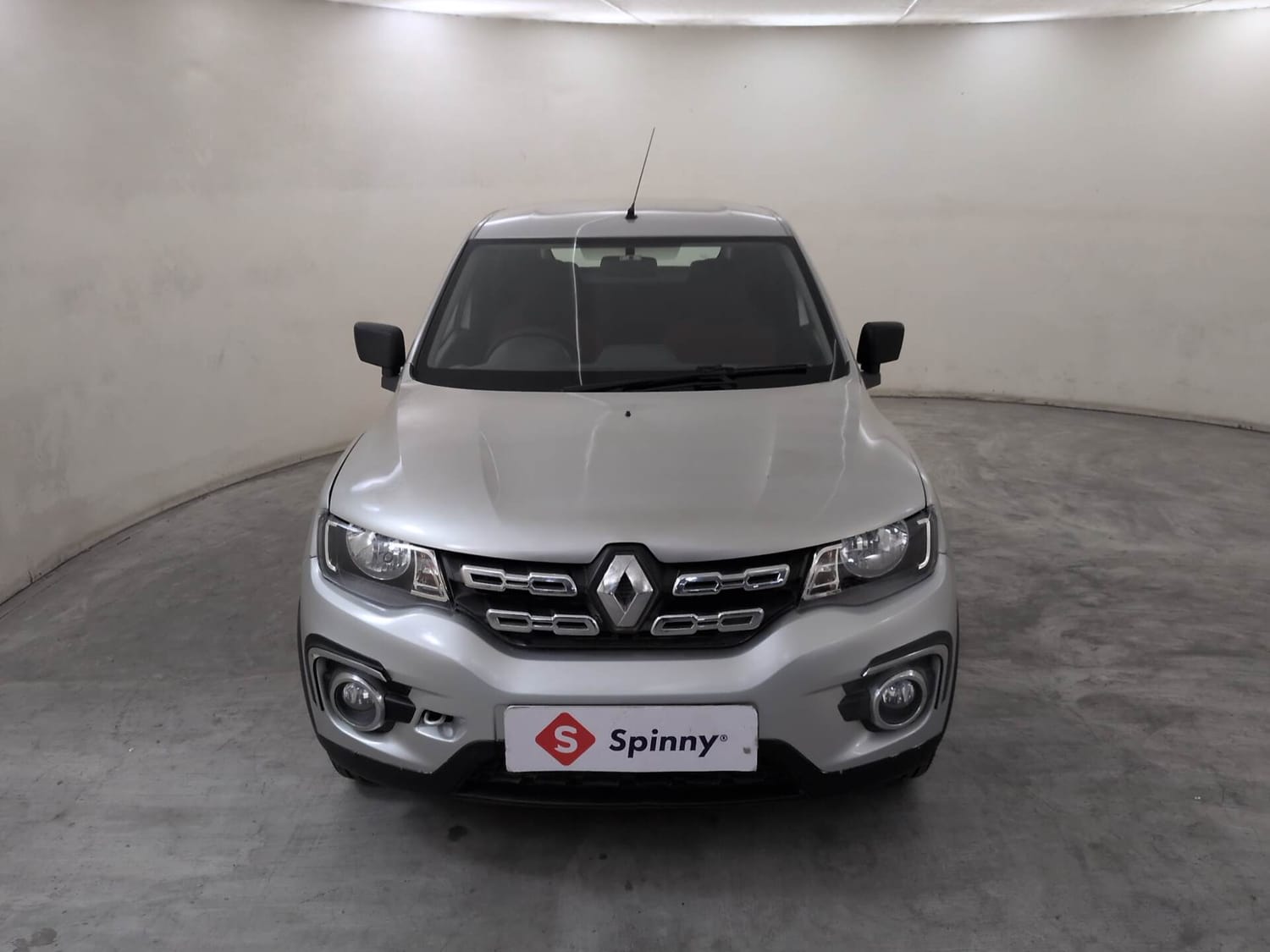 Used 2015 Renault Kwid RXT Petrol Manual exterior FRONT VIEW