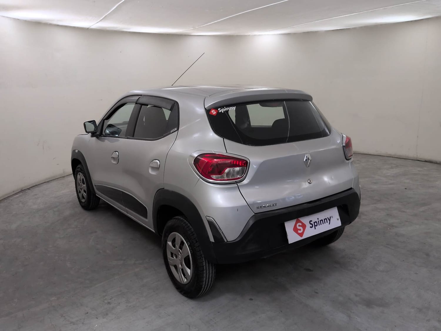 Used 2015 Renault Kwid RXT Petrol Manual exterior LEFT REAR CORNER VIEW