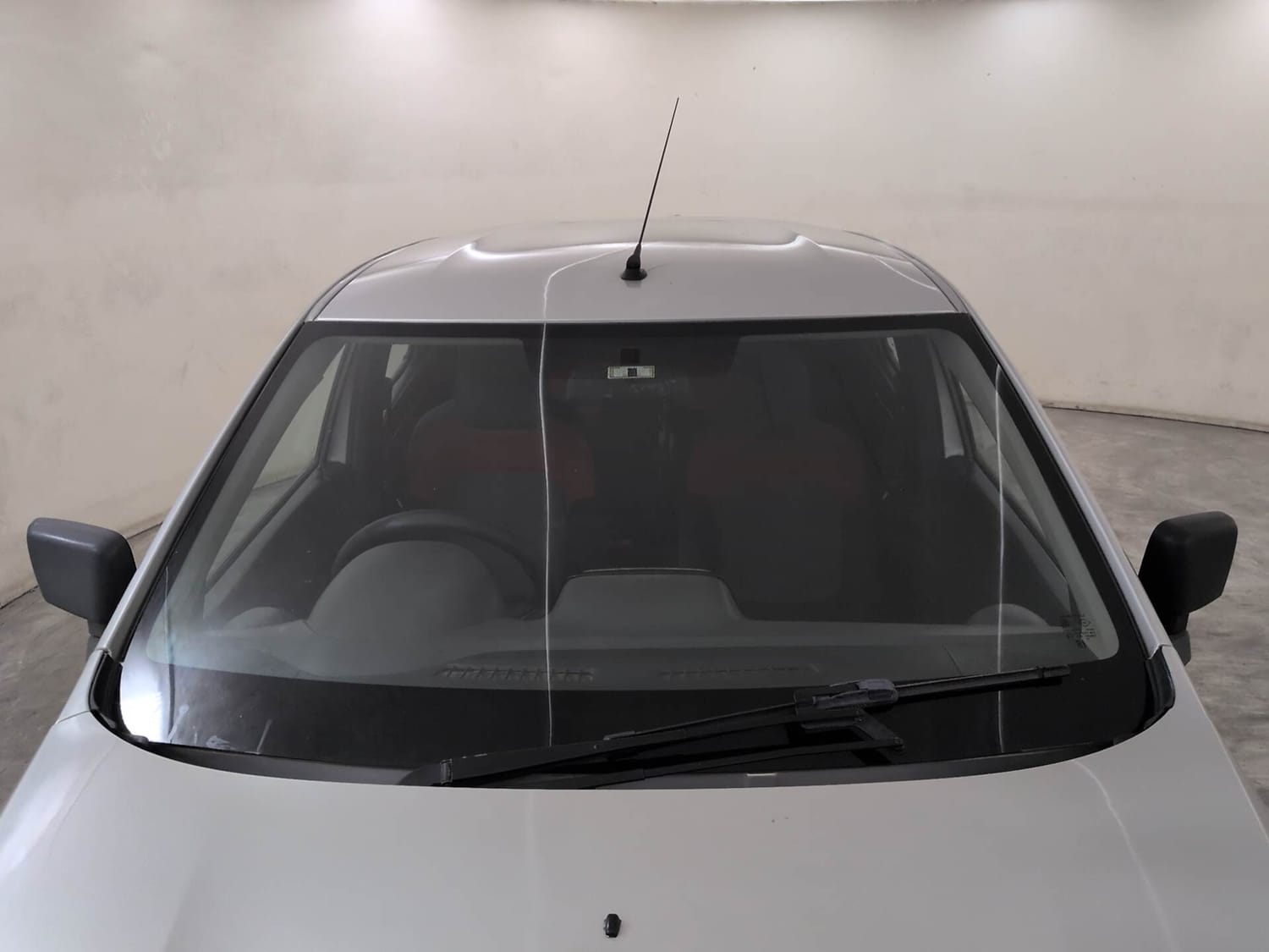 Used 2015 Renault Kwid RXT Petrol Manual exterior FRONT WINDSHIELD VIEW
