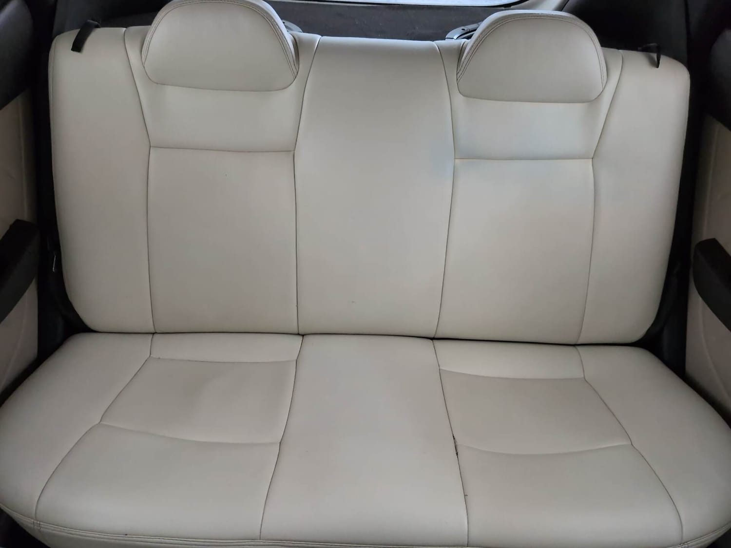 Used 2015 Hyundai Eon D-Lite + Petrol Manual interior REAR SEAT CONDITION VIEW