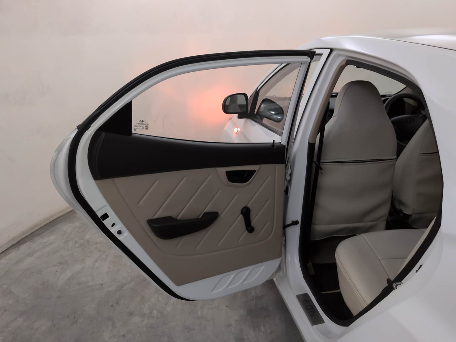 Used 2015 Hyundai Eon D-Lite + Petrol Manual interior LEFT REAR DOOR OPEN VIEW