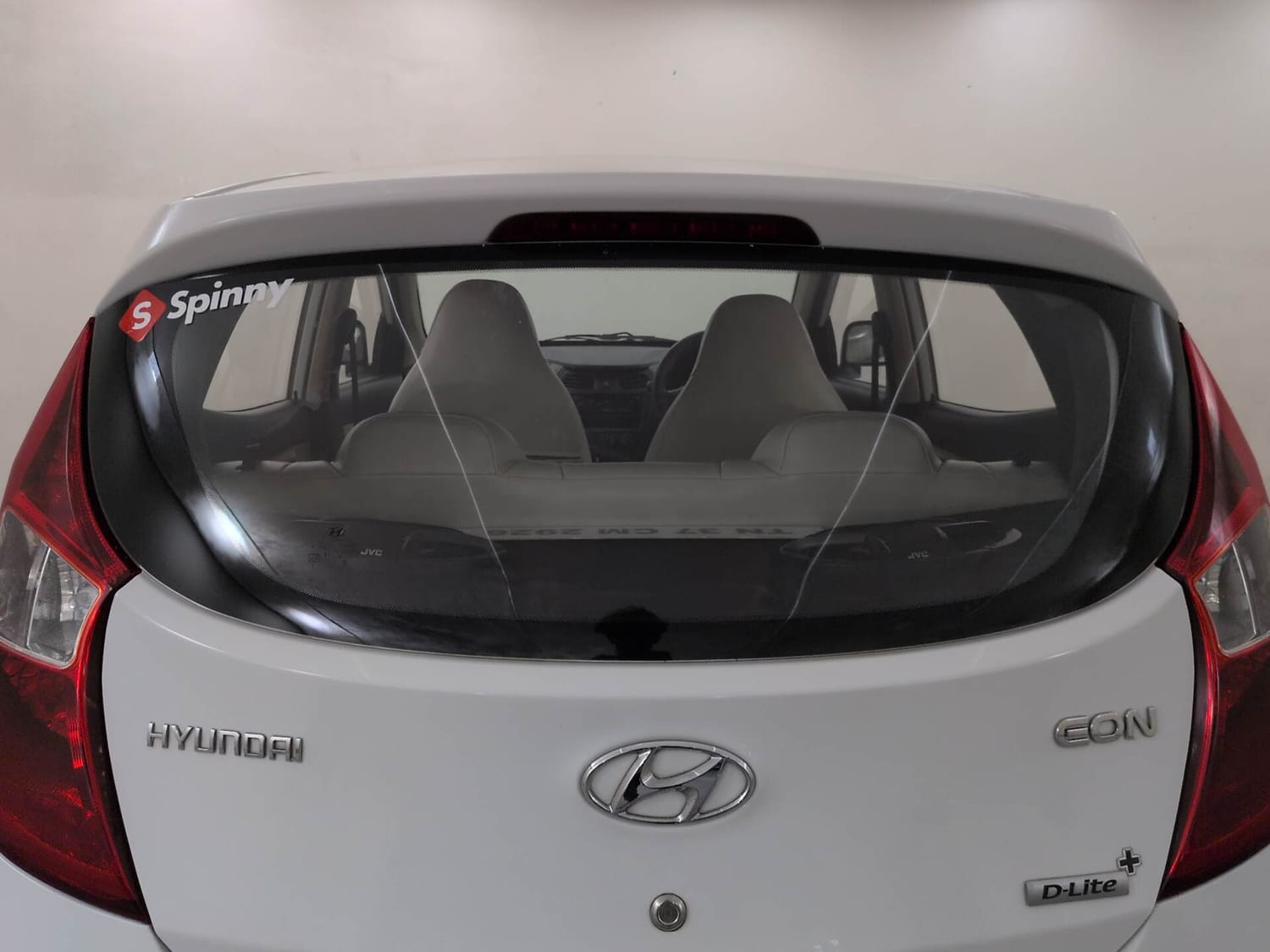 Used 2015 Hyundai Eon D-Lite + Petrol Manual exterior BACK WINDSHIELD VIEW
