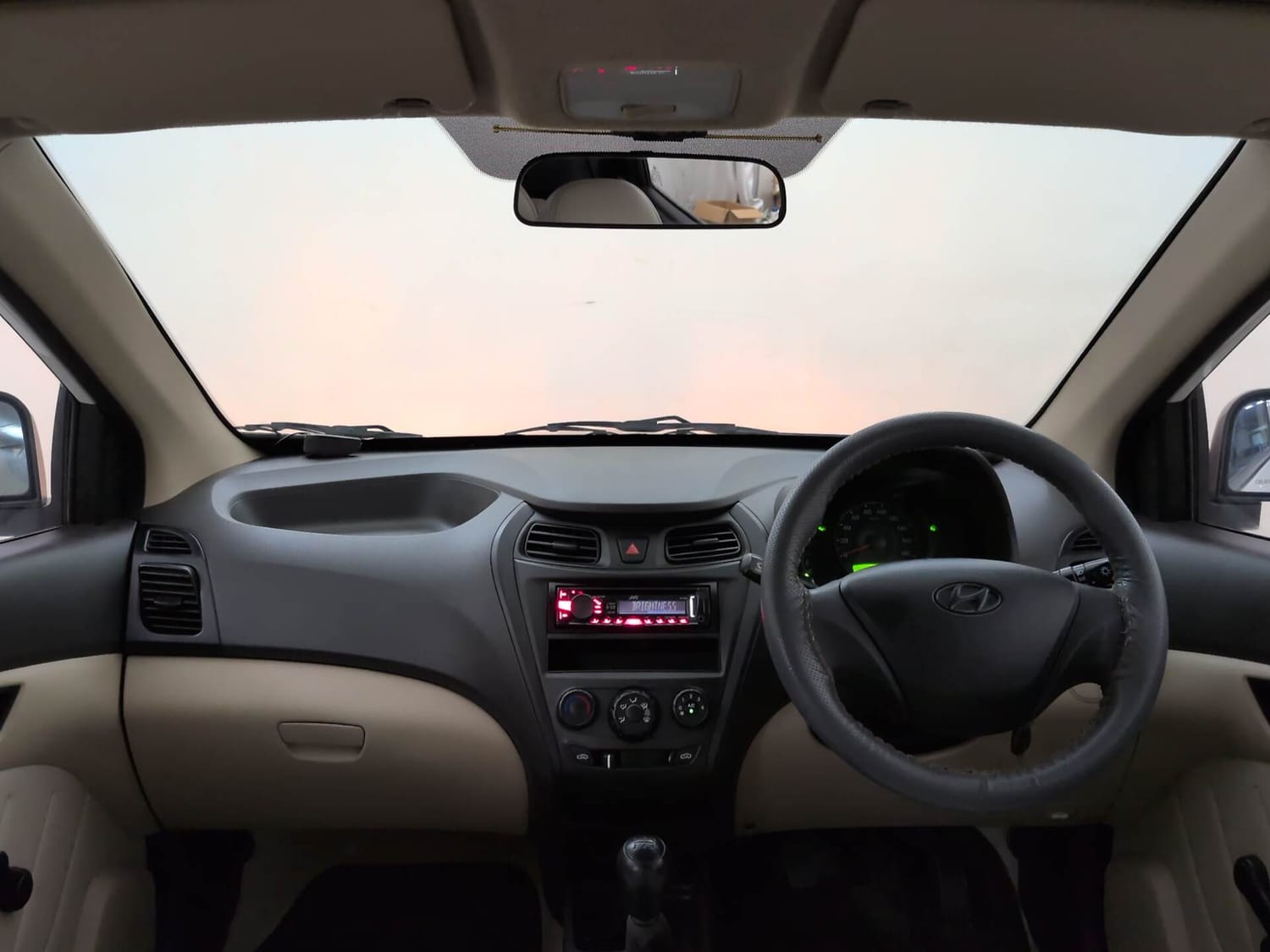 Used 2015 Hyundai Eon D-Lite + Petrol Manual interior DASHBOARD VIEW