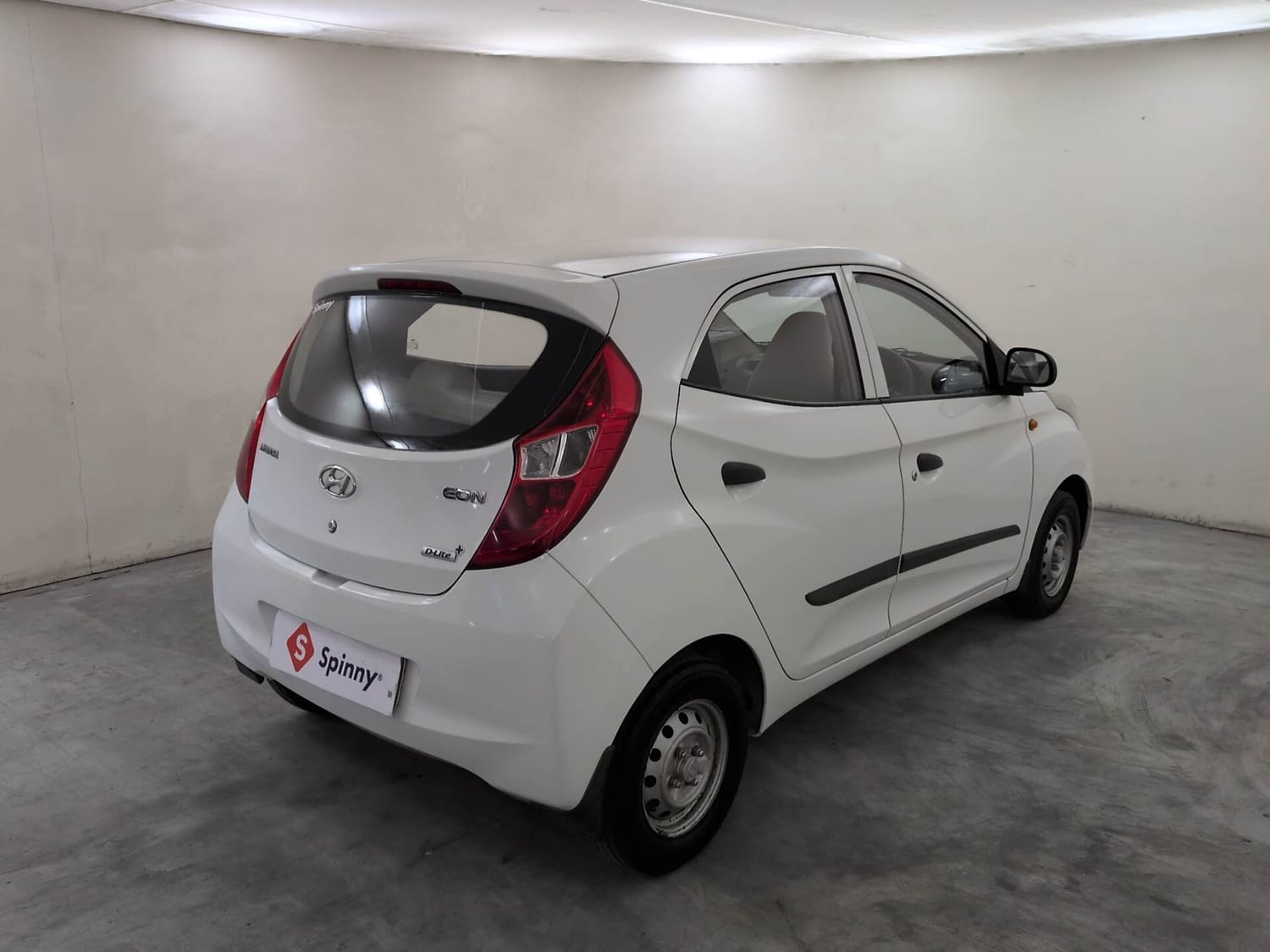 Used 2015 Hyundai Eon D-Lite + Petrol Manual exterior RIGHT REAR CORNER VIEW