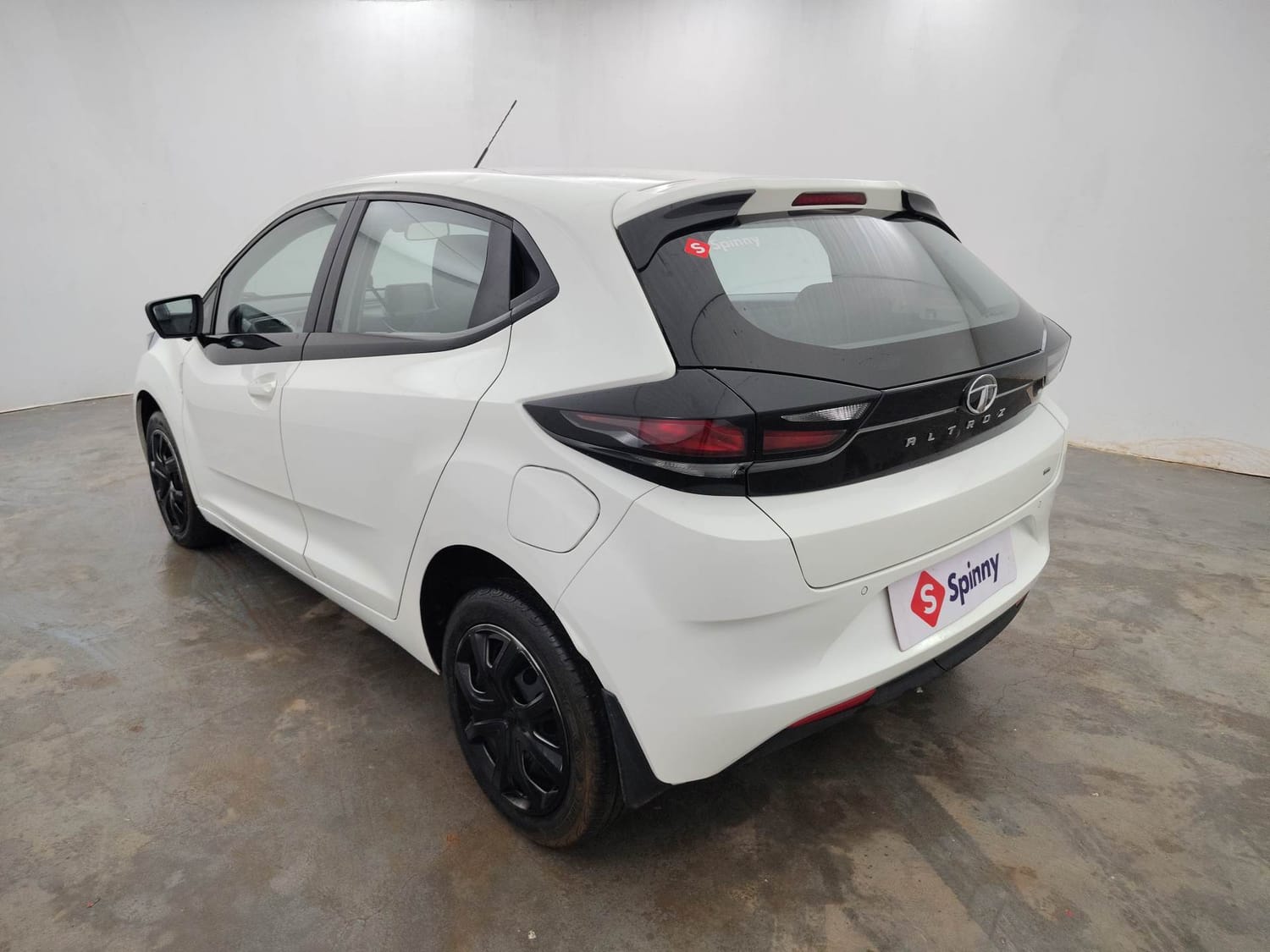 Used 2023 Tata Altroz XTA Petrol Petrol Automatic exterior LEFT REAR CORNER VIEW