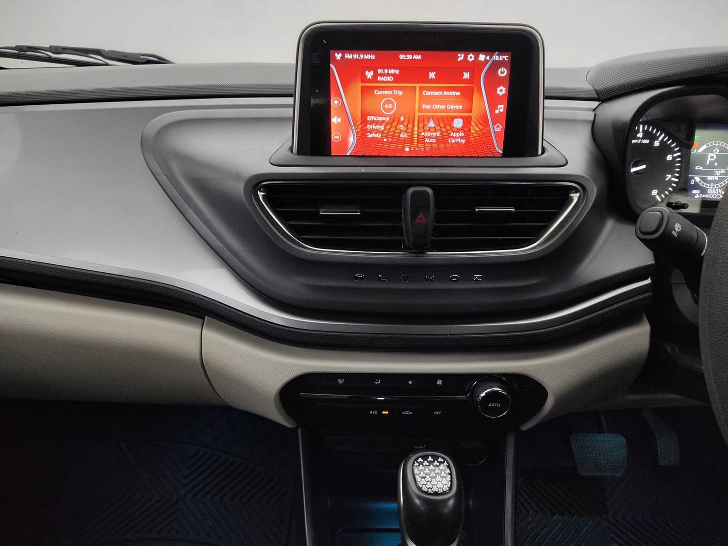 Used 2023 Tata Altroz XTA Petrol Petrol Automatic interior MUSIC SYSTEM & AC CONTROL VIEW