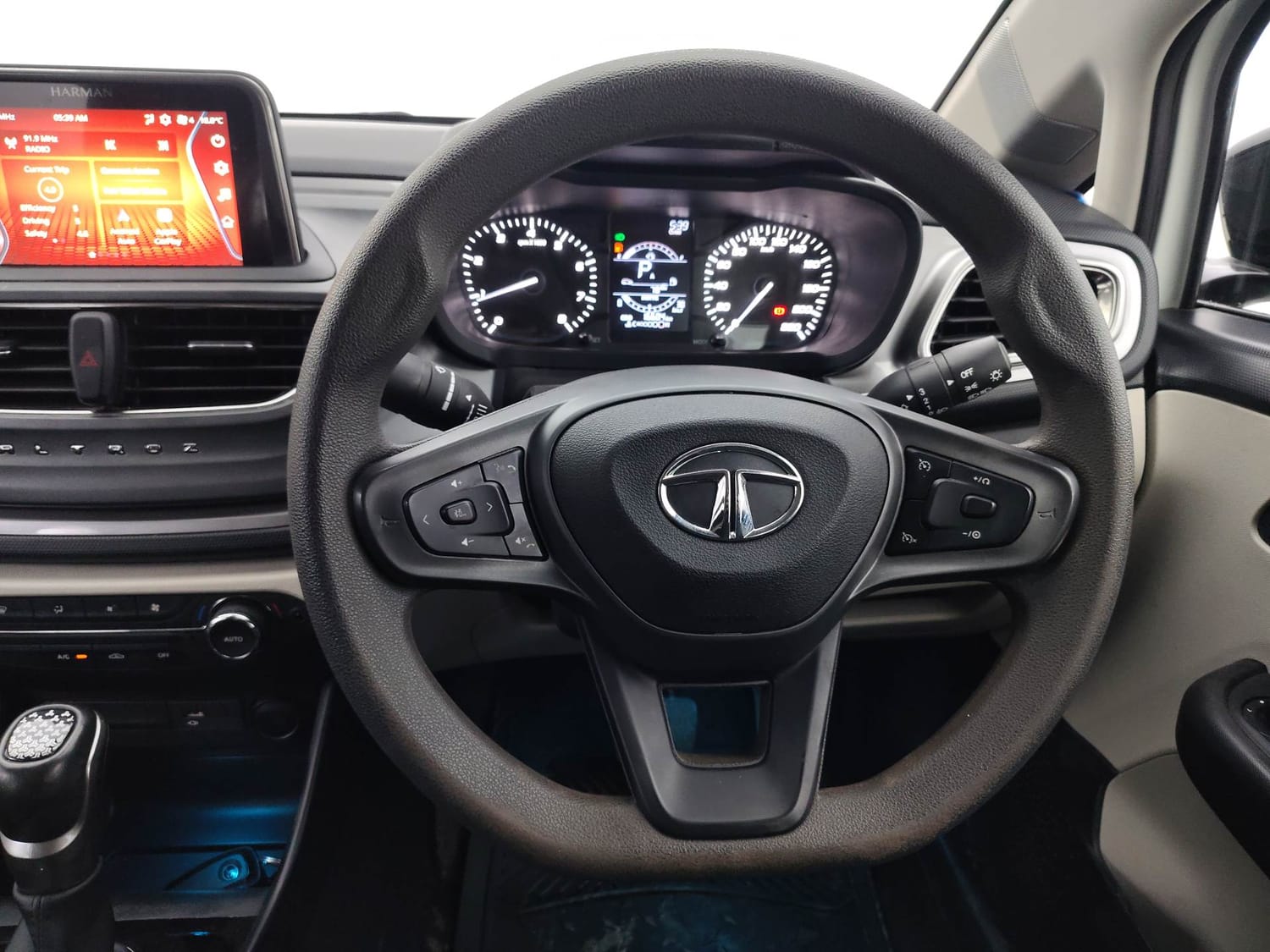Used 2023 Tata Altroz XTA Petrol Petrol Automatic interior STEERING VIEW
