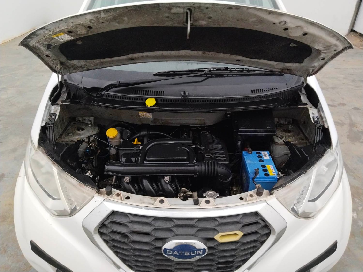 Used 2018 Datsun Redi-GO T(O) 1.0 Petrol Manual engine ENGINE & BONNET OPEN FRONT VIEW