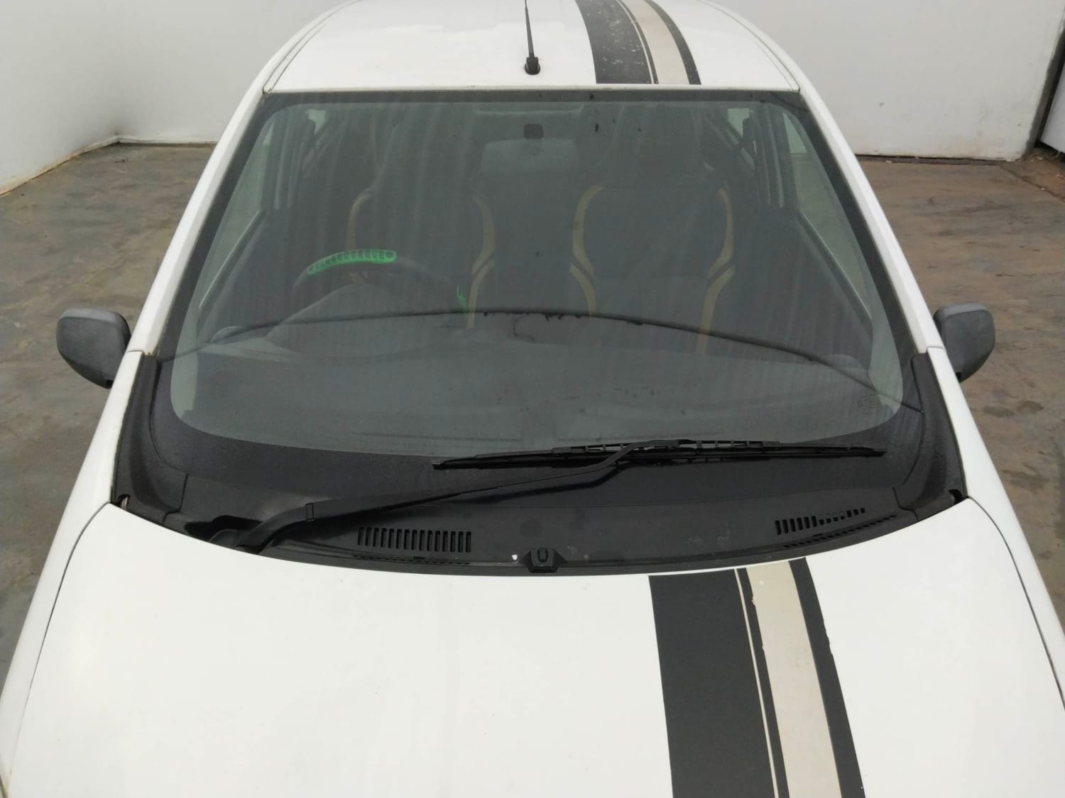 Used 2018 Datsun Redi-GO T(O) 1.0 Petrol Manual exterior FRONT WINDSHIELD VIEW